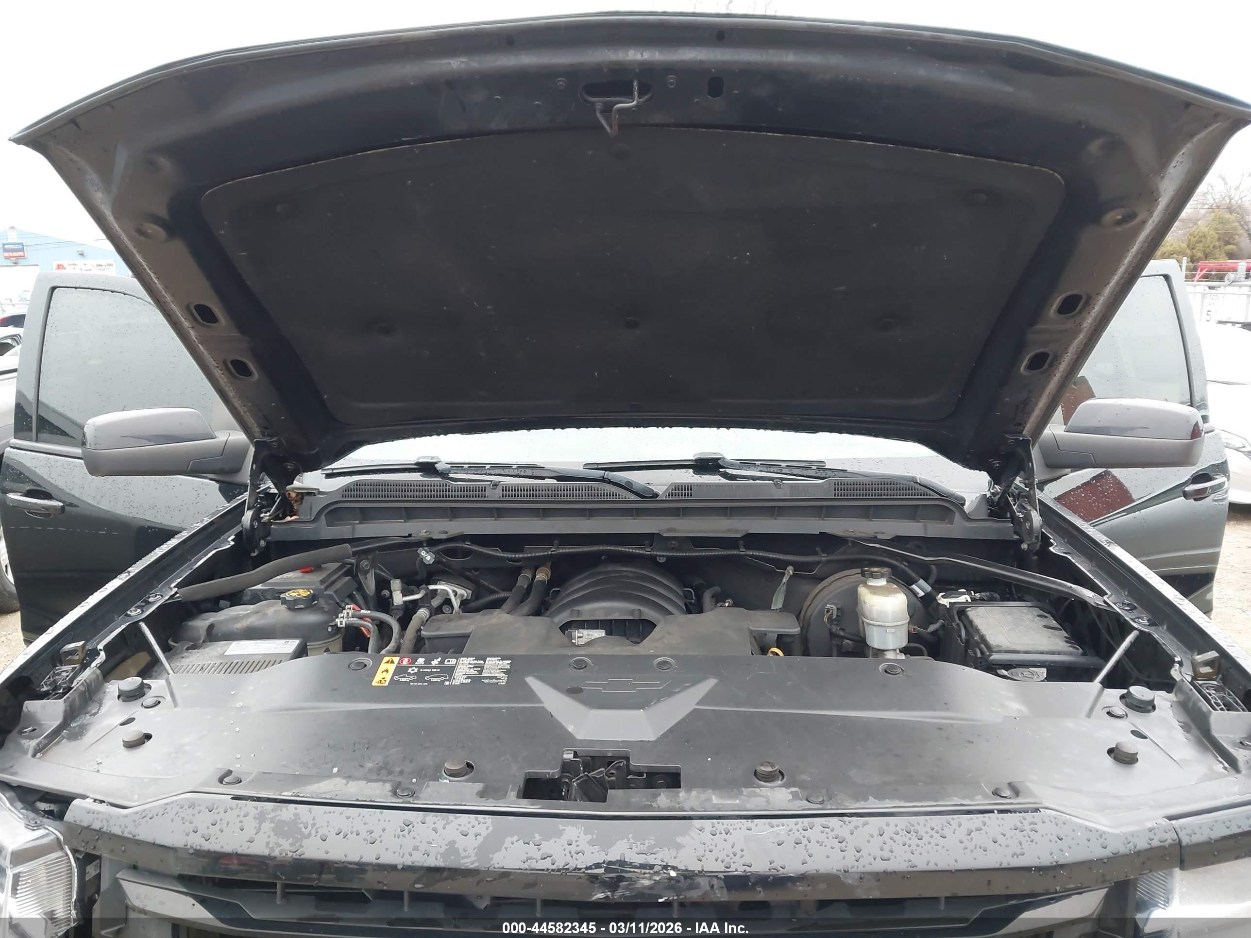CHEVROLET SILVERADO image 10