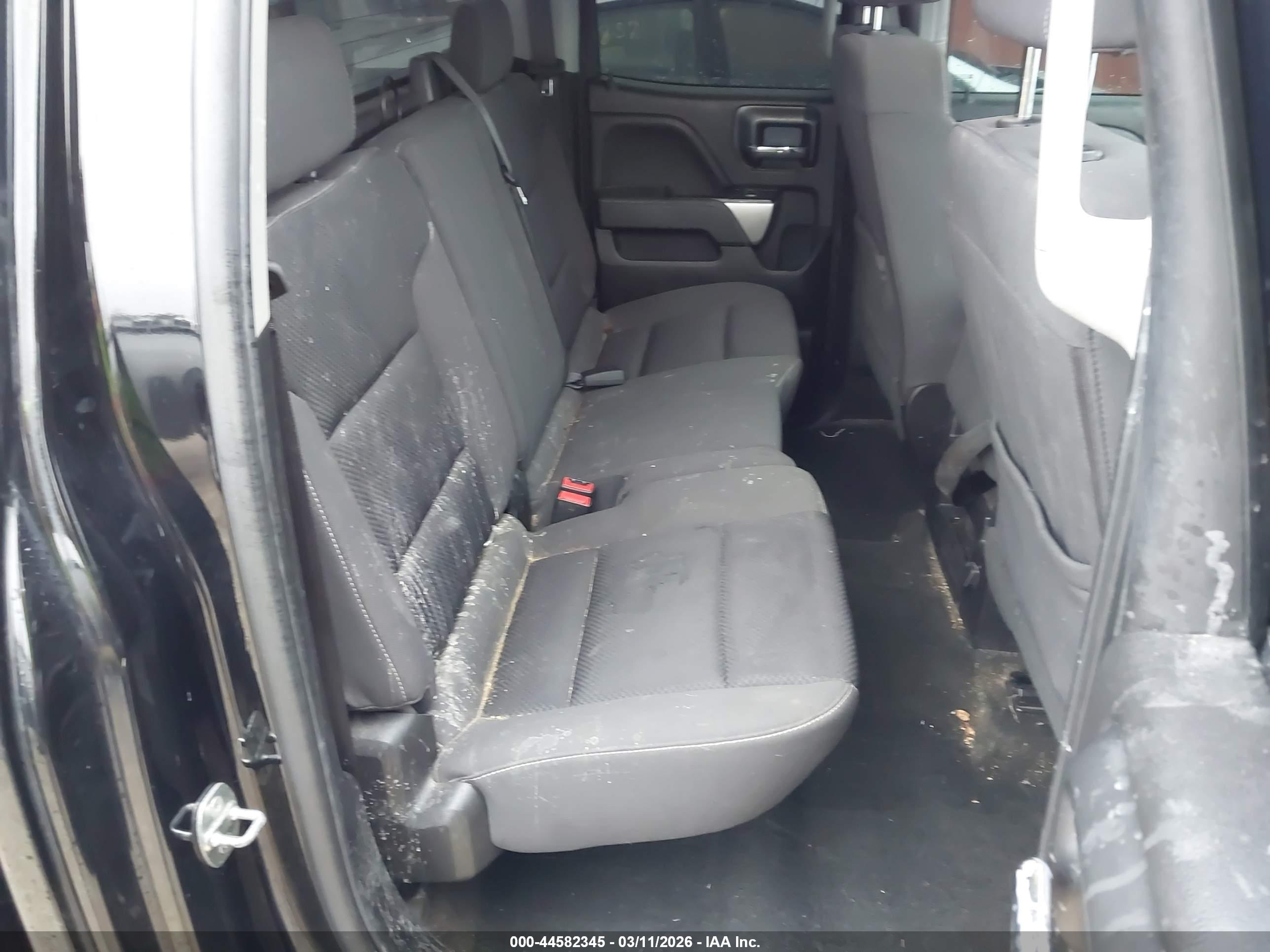 CHEVROLET SILVERADO image 8
