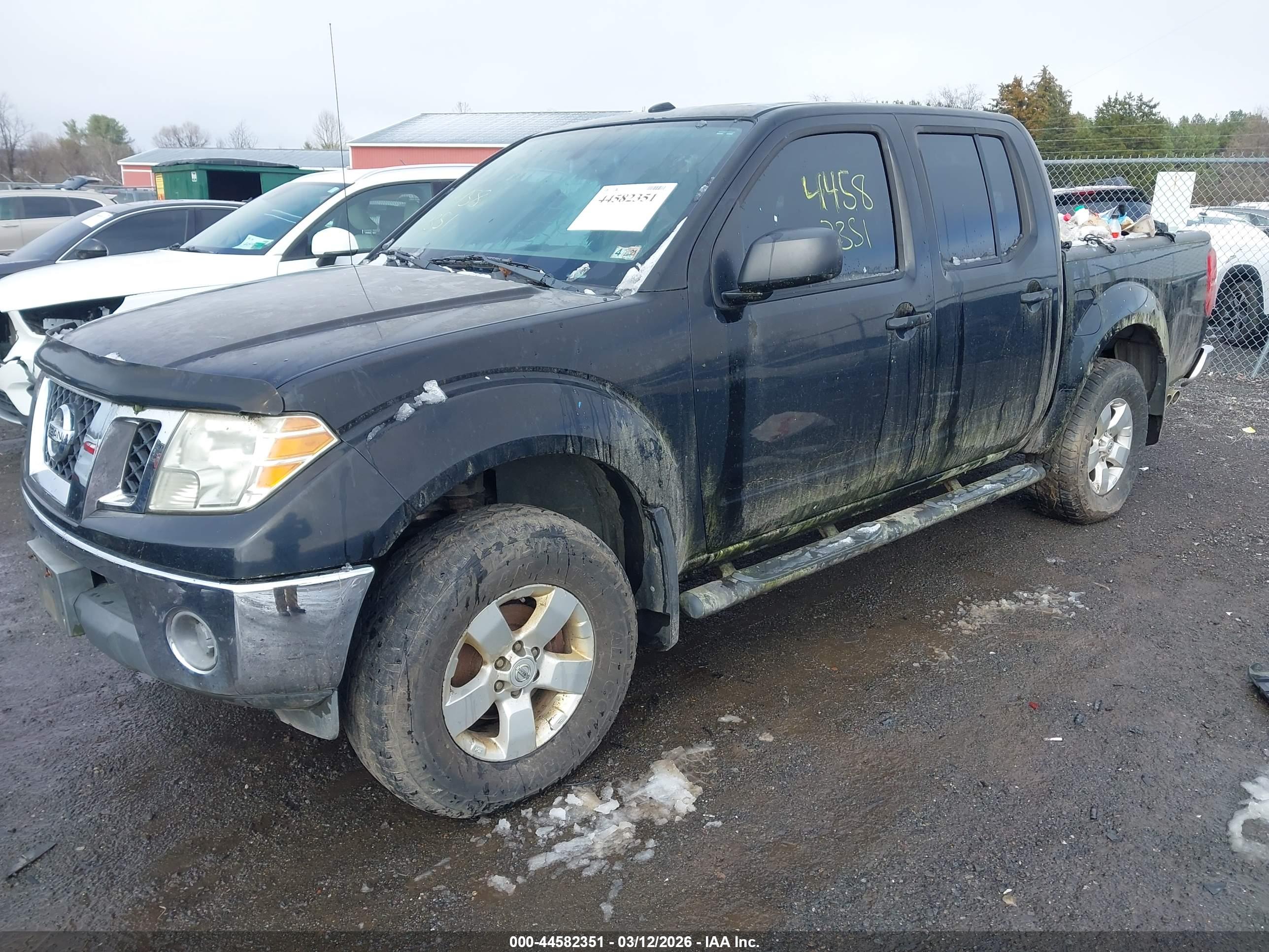 NISSAN FRONTIER image 2