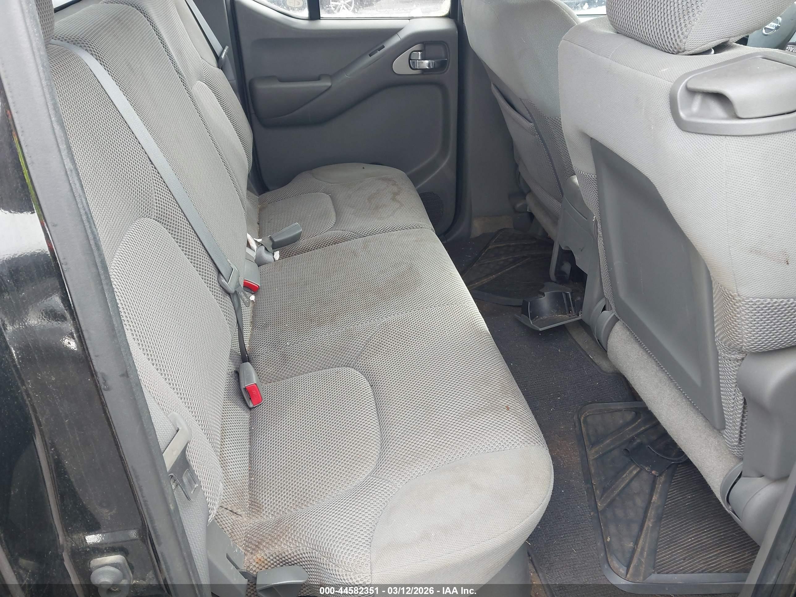 NISSAN FRONTIER image 8