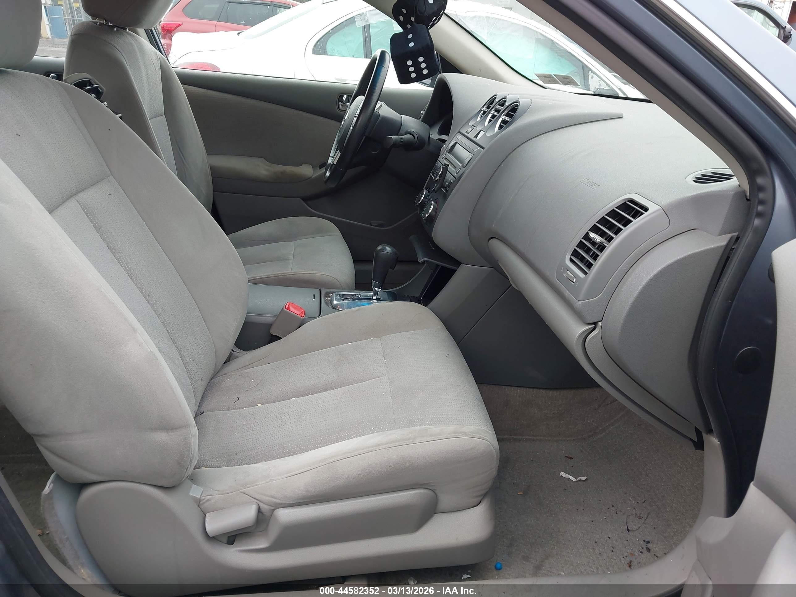 NISSAN ALTIMA image 5