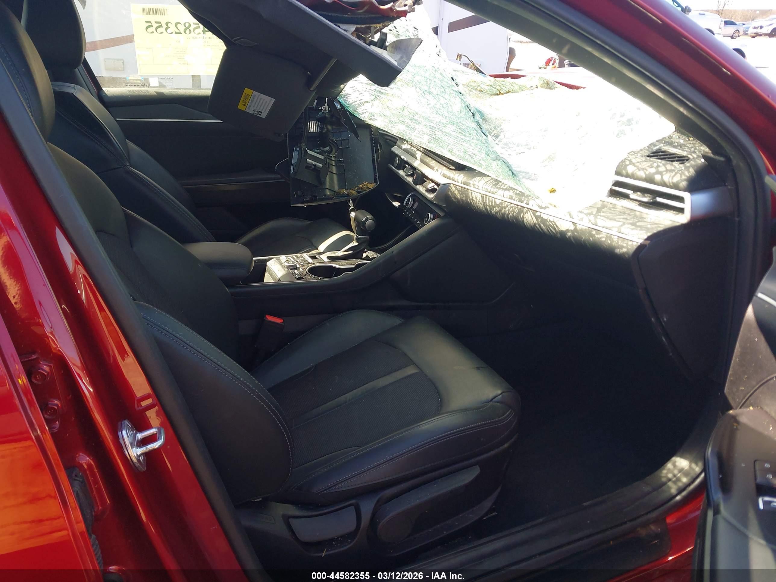 KIA K5 image 5
