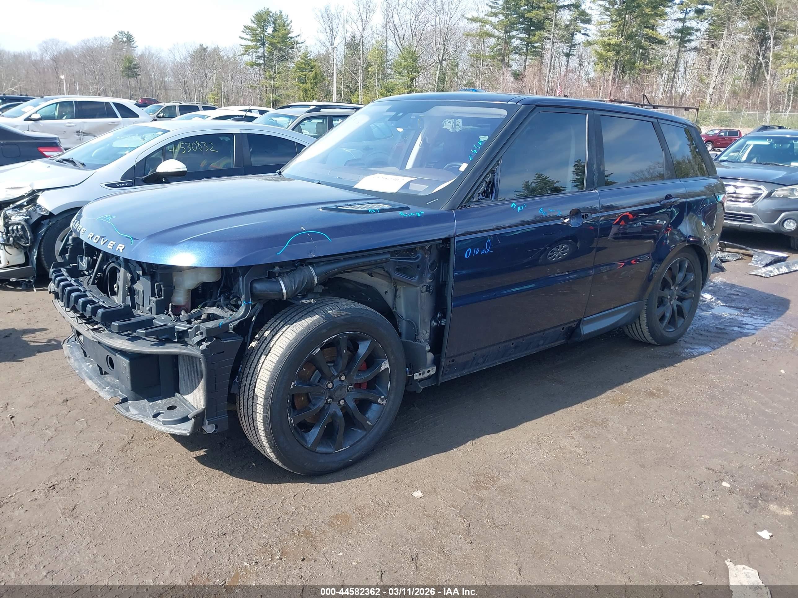 LAND ROVER image 2