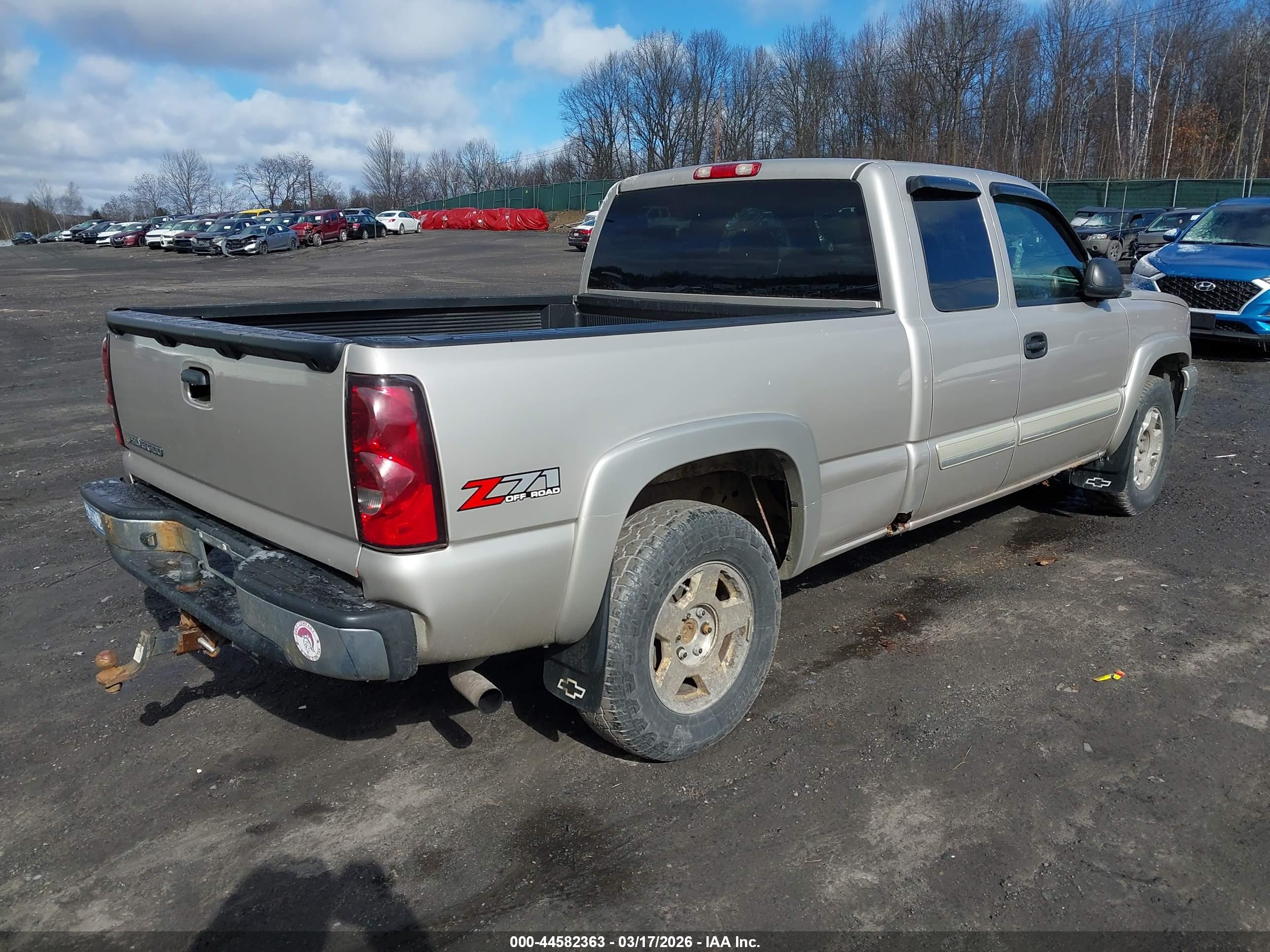CHEVROLET SILVERADO image 4