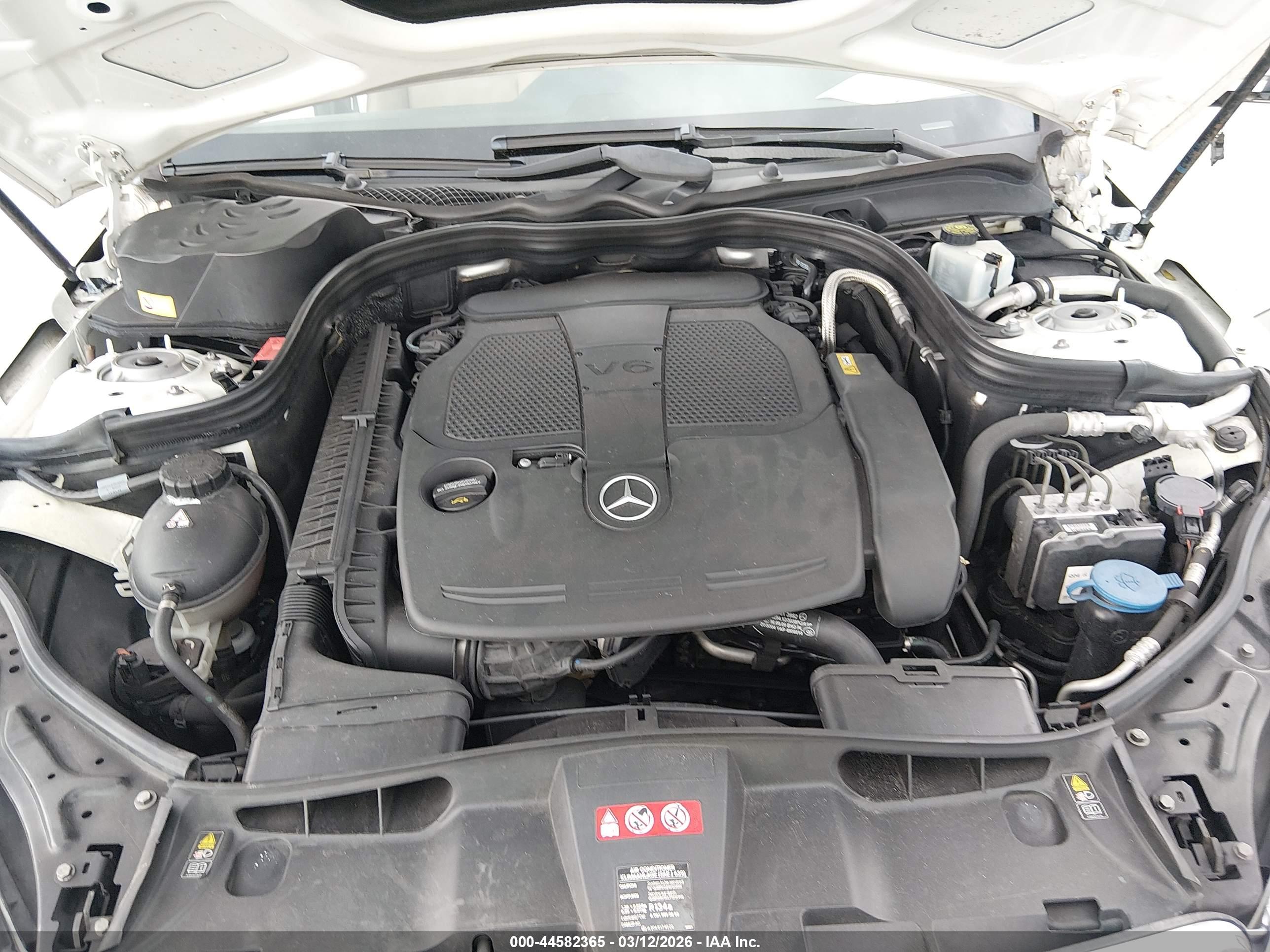 MERCEDES-BENZ E image 10