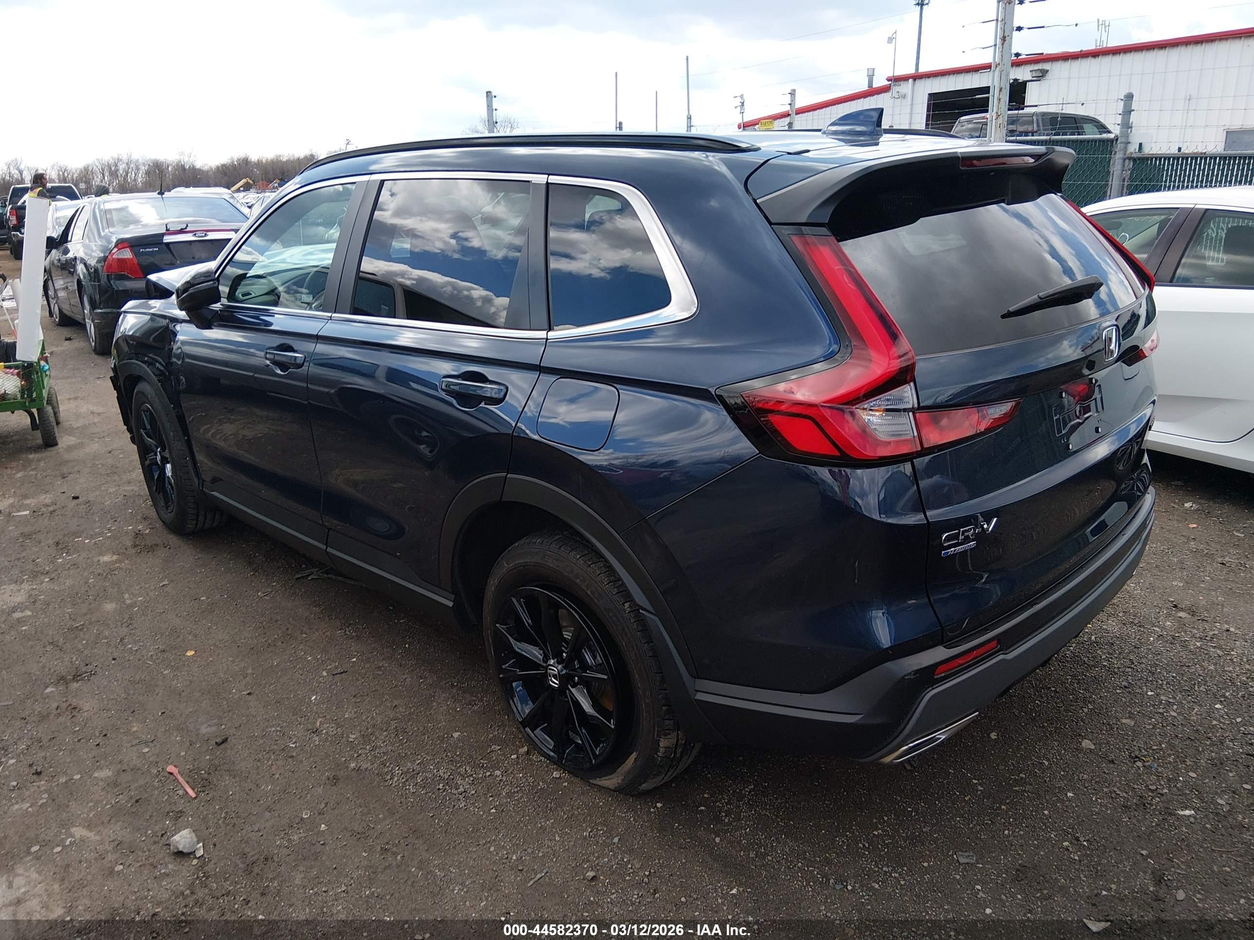 HONDA CR-V image 3