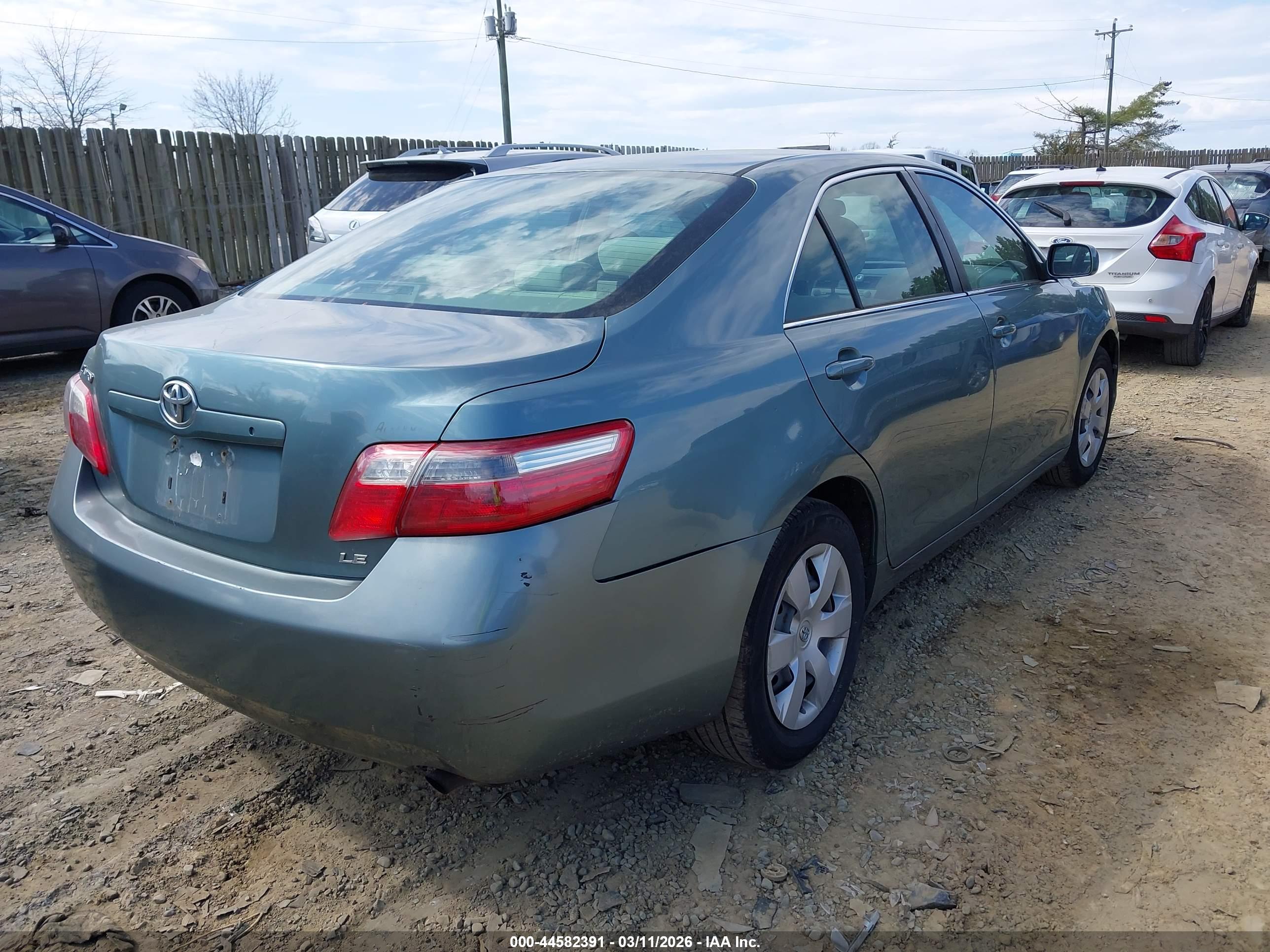 TOYOTA CAMRY image 4