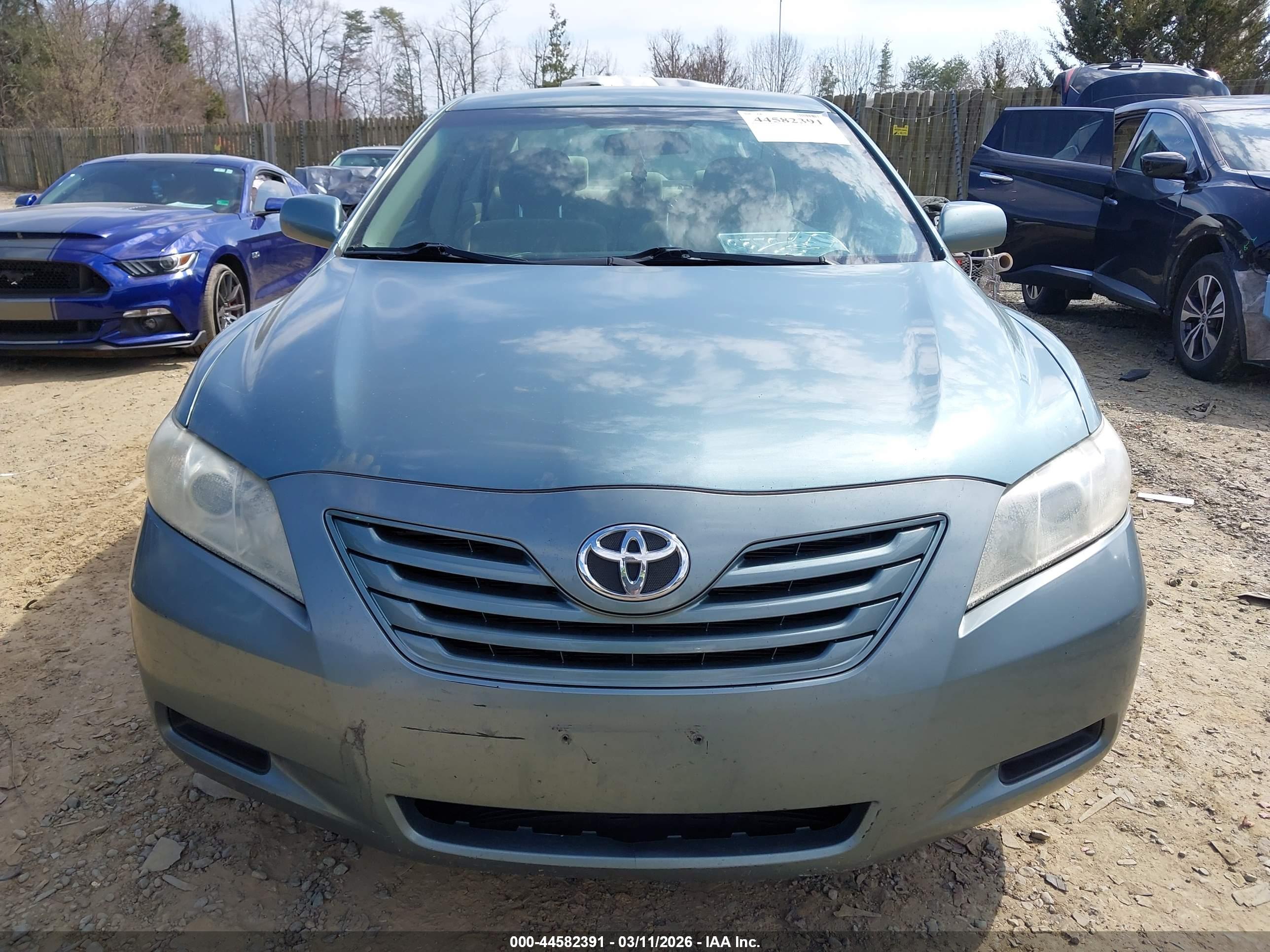 TOYOTA CAMRY image 6