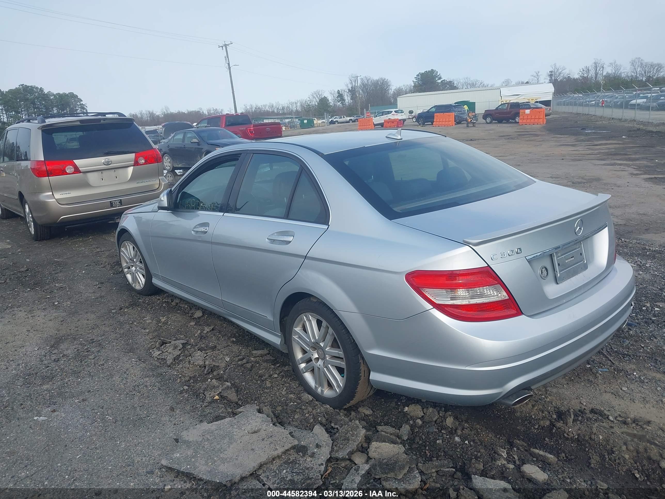 MERCEDES-BENZ C image 3