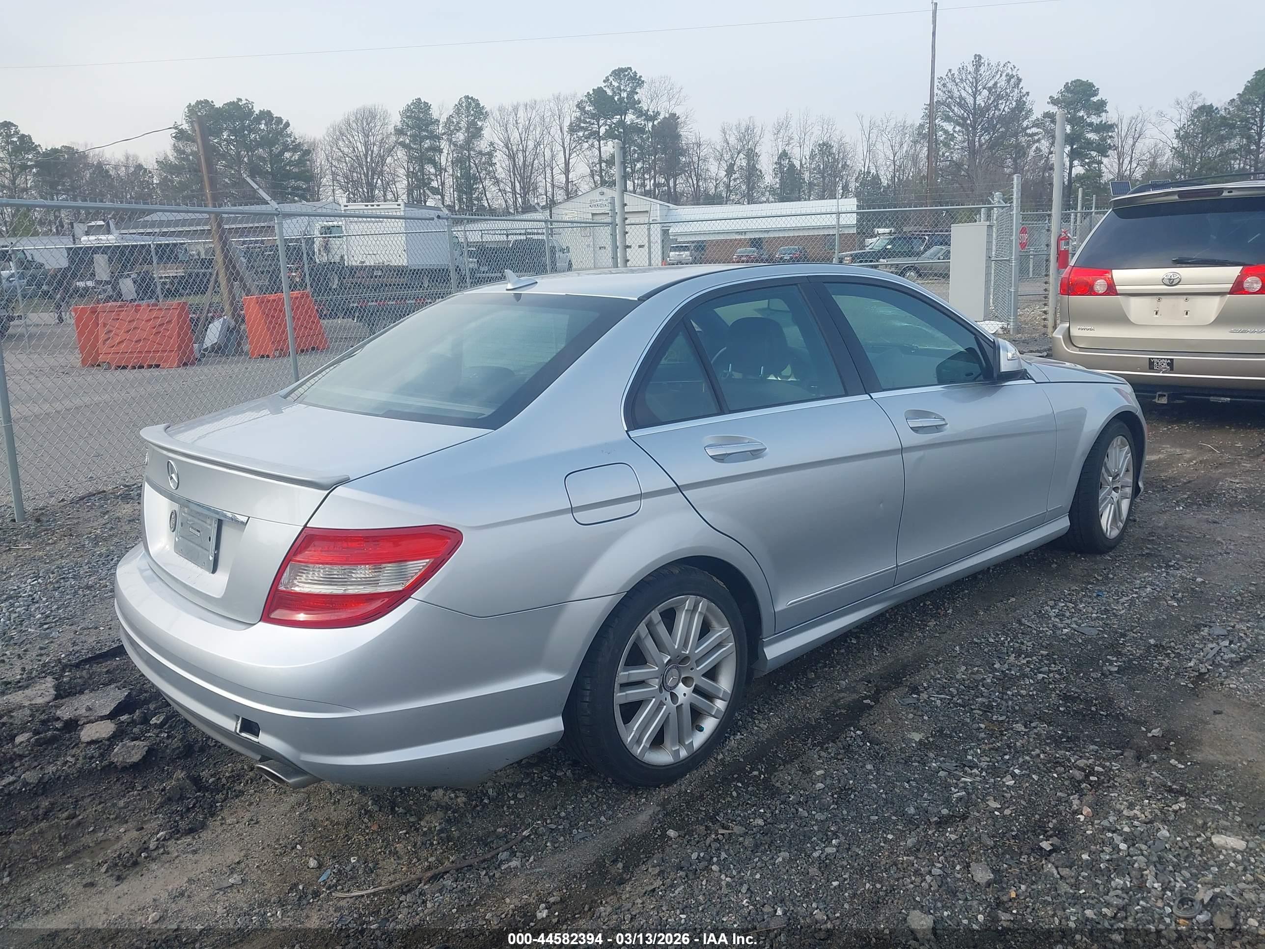 MERCEDES-BENZ C image 4