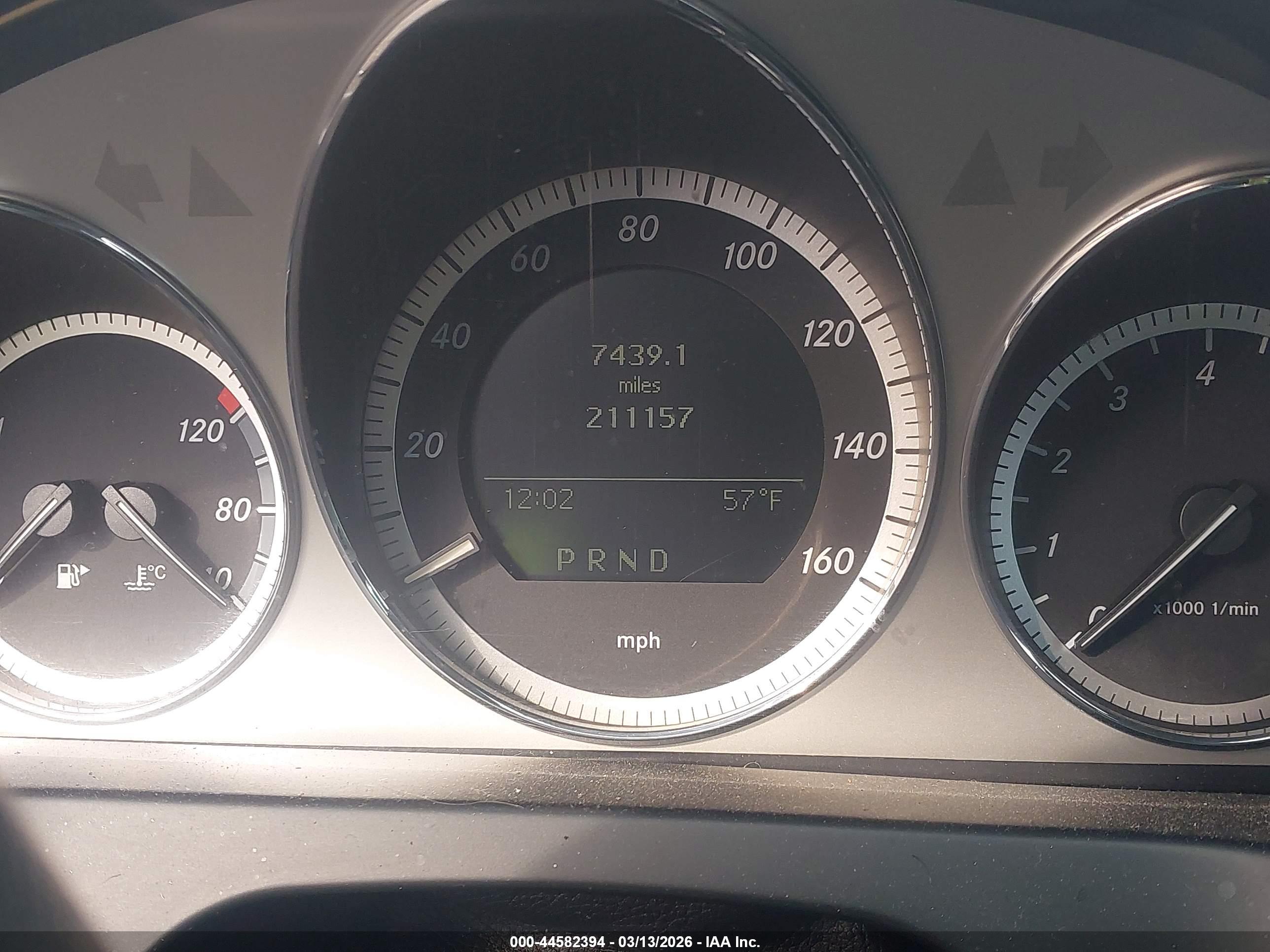 MERCEDES-BENZ C image 7
