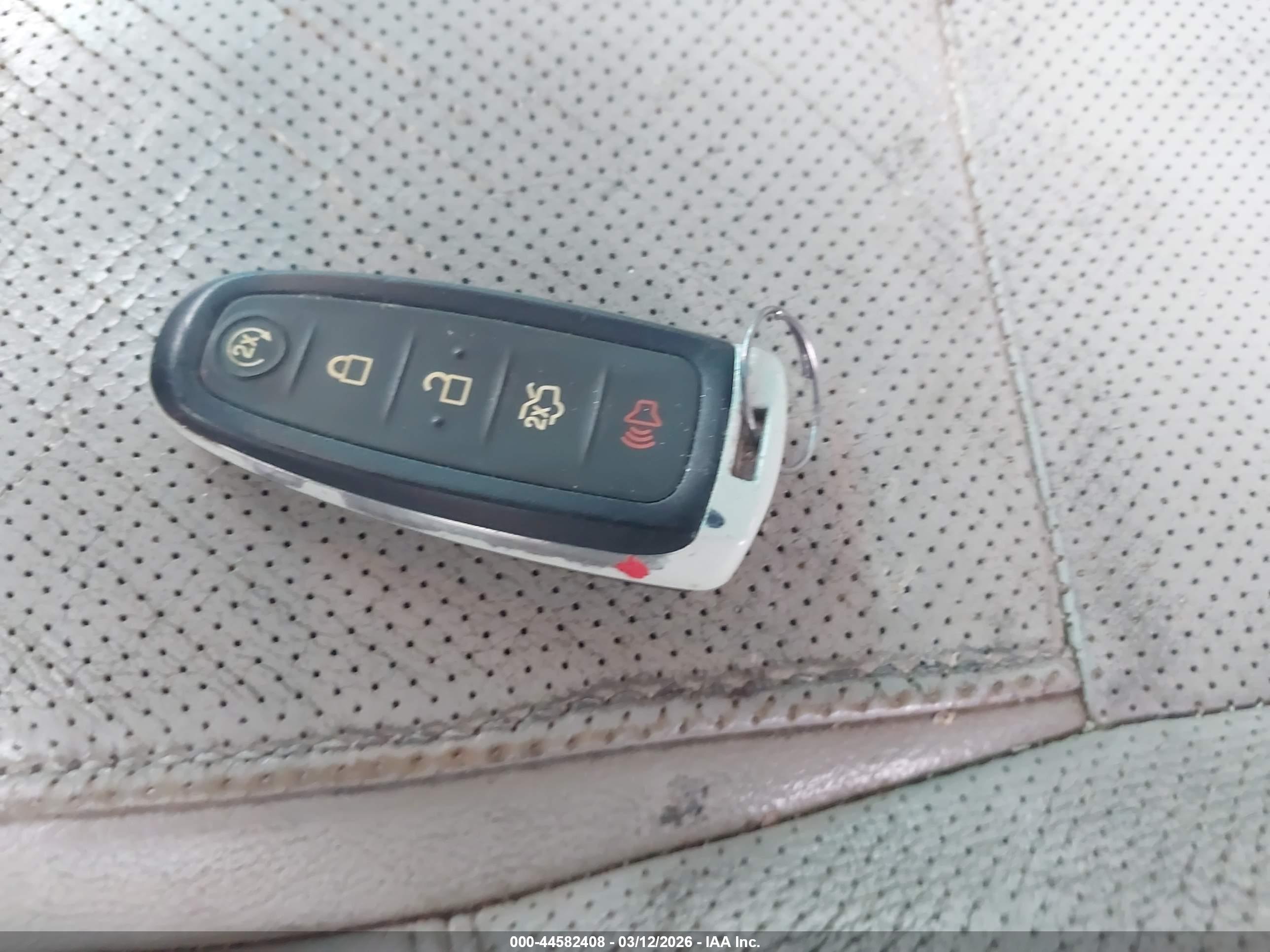 FORD EXPLORER image 11