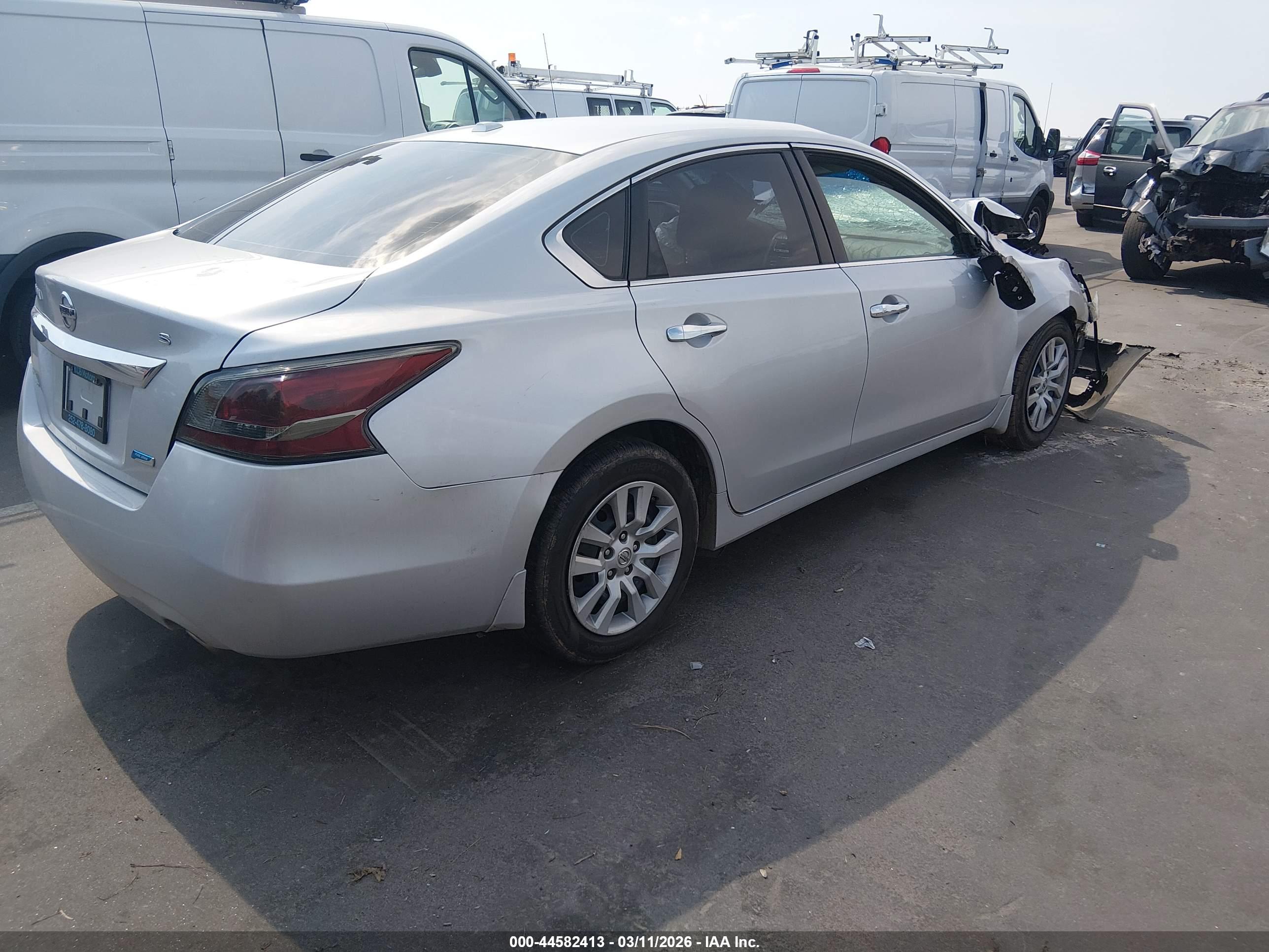 NISSAN ALTIMA image 4