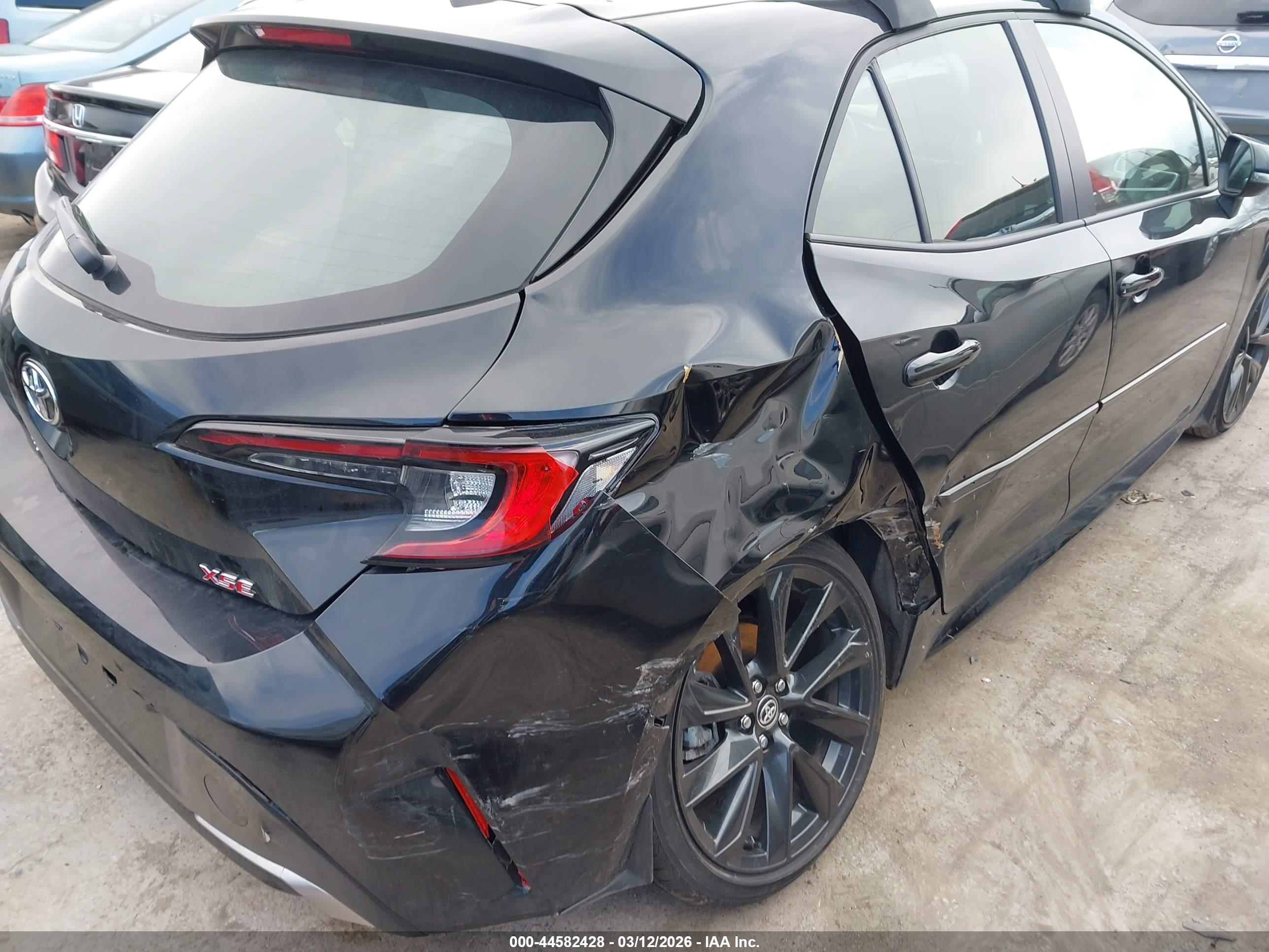 TOYOTA COROLLA image 6