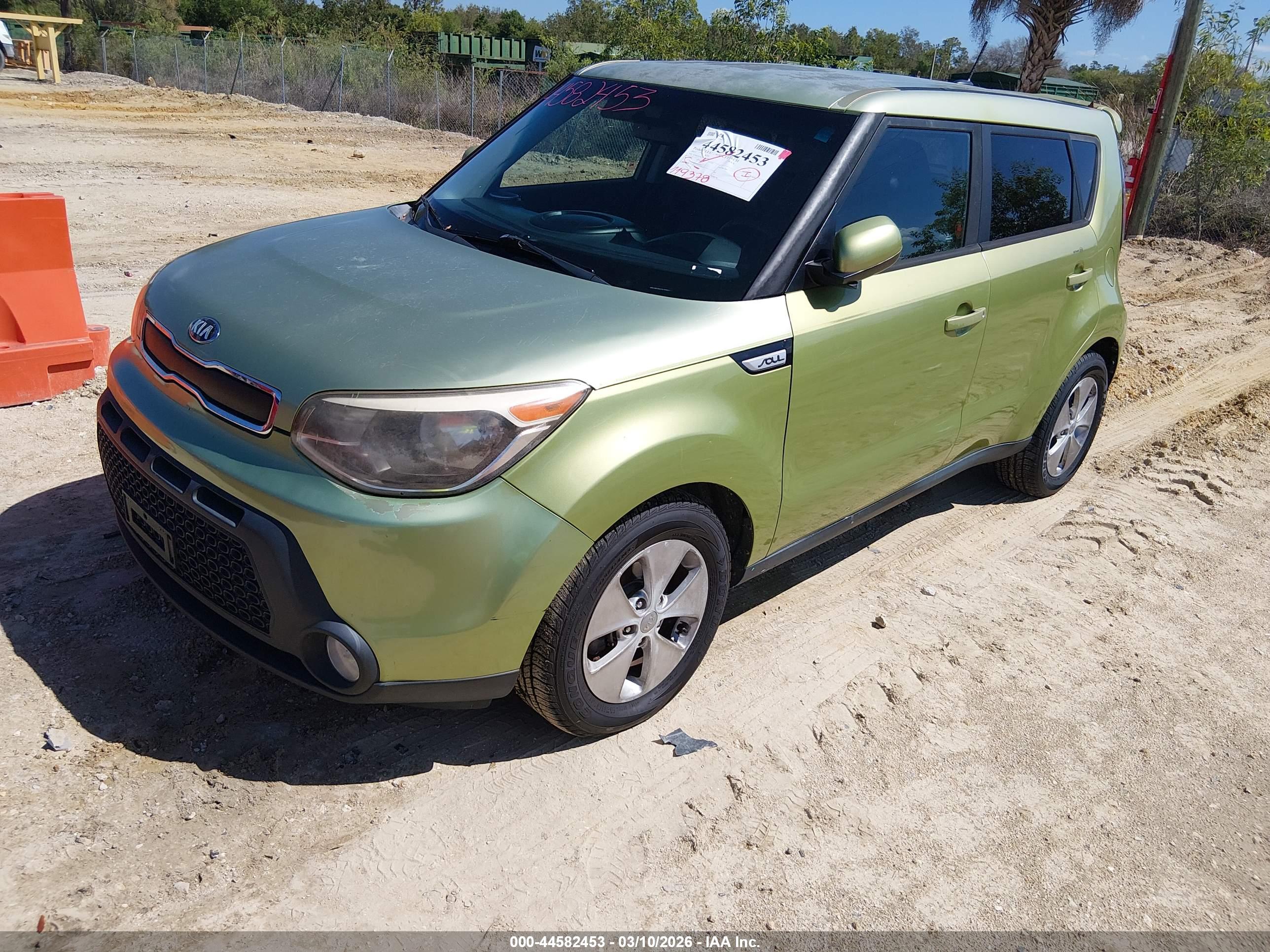 KIA SOUL image 2