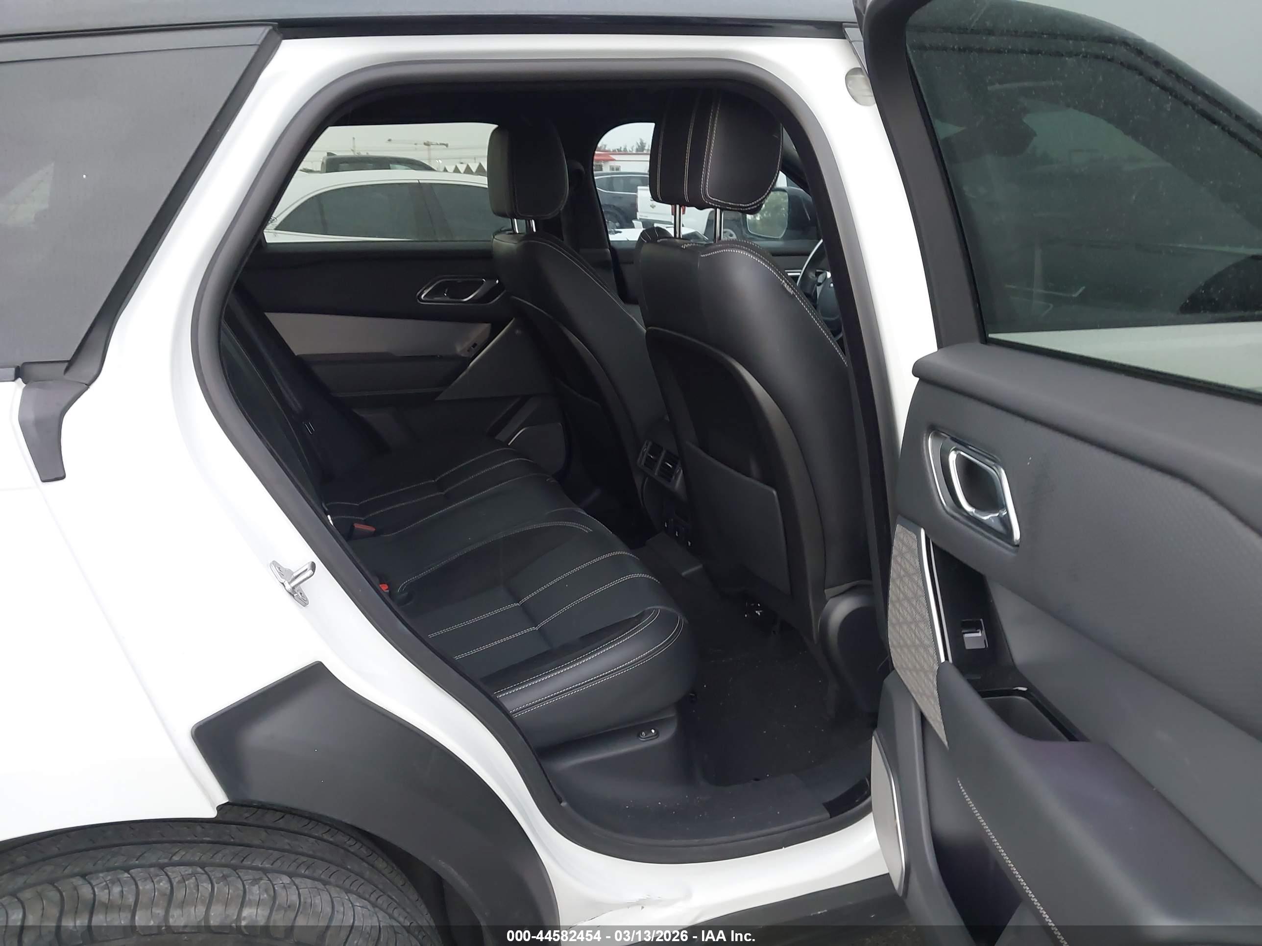 LAND ROVER image 8