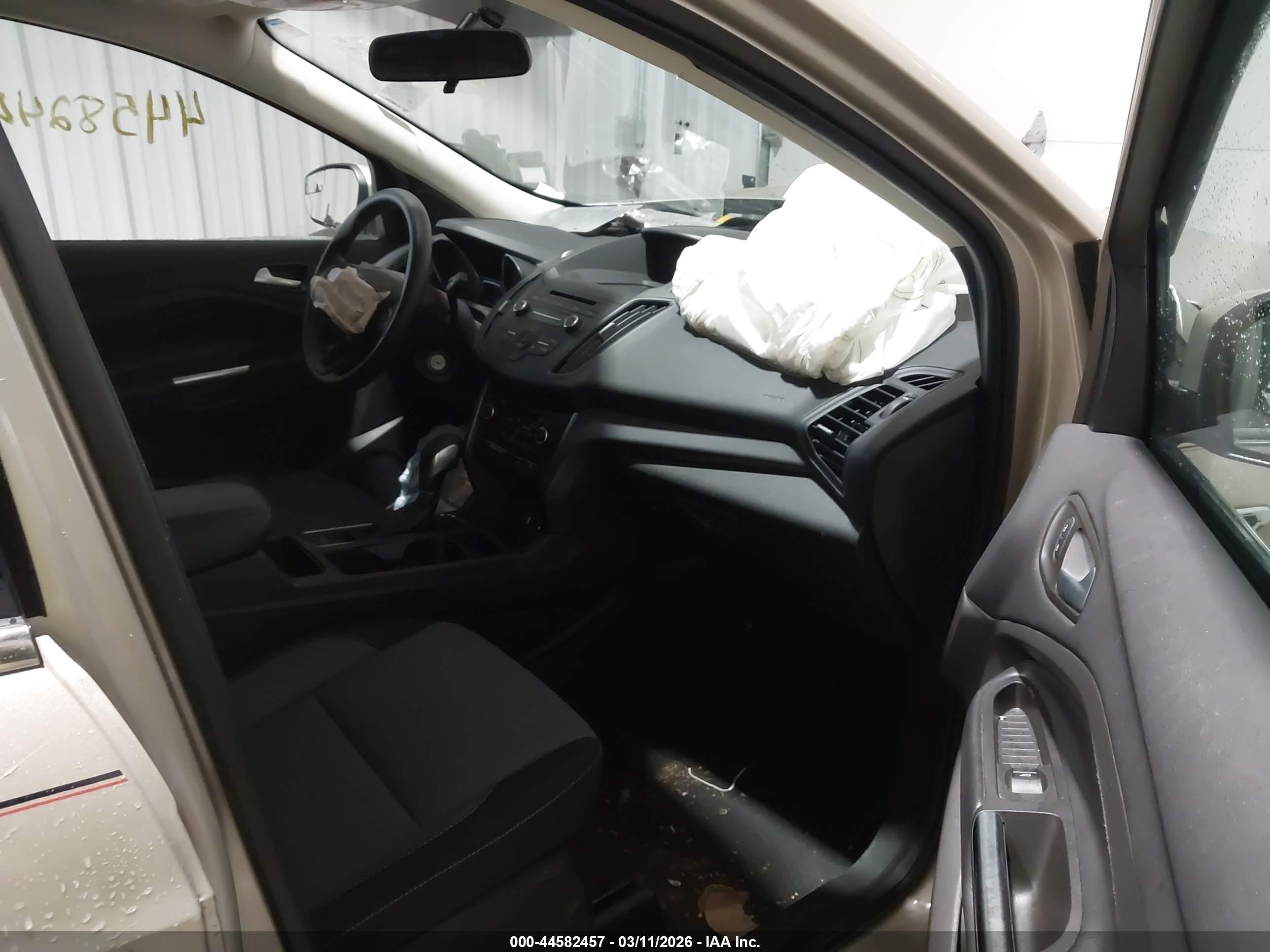 FORD ESCAPE image 5
