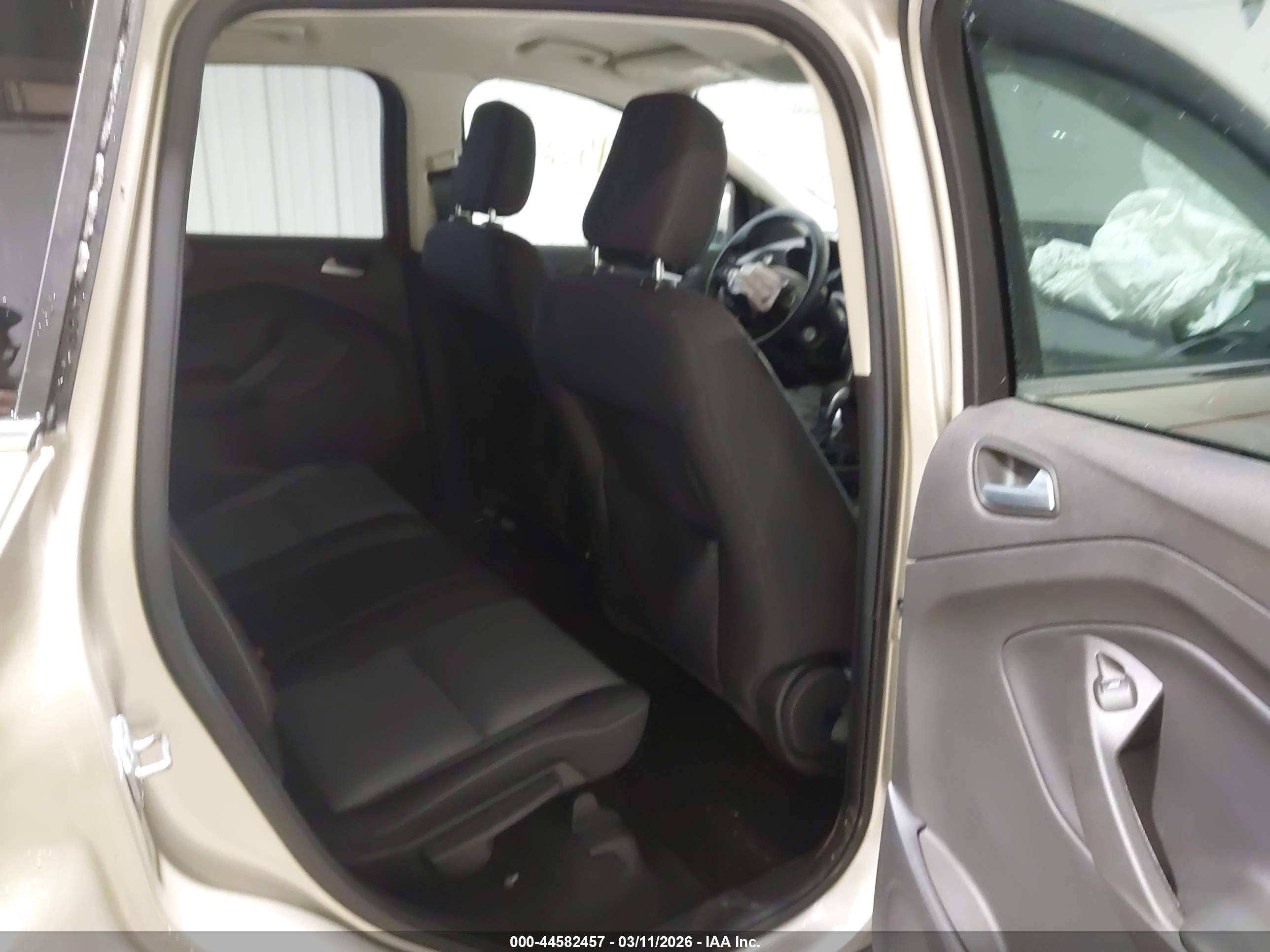 FORD ESCAPE image 8
