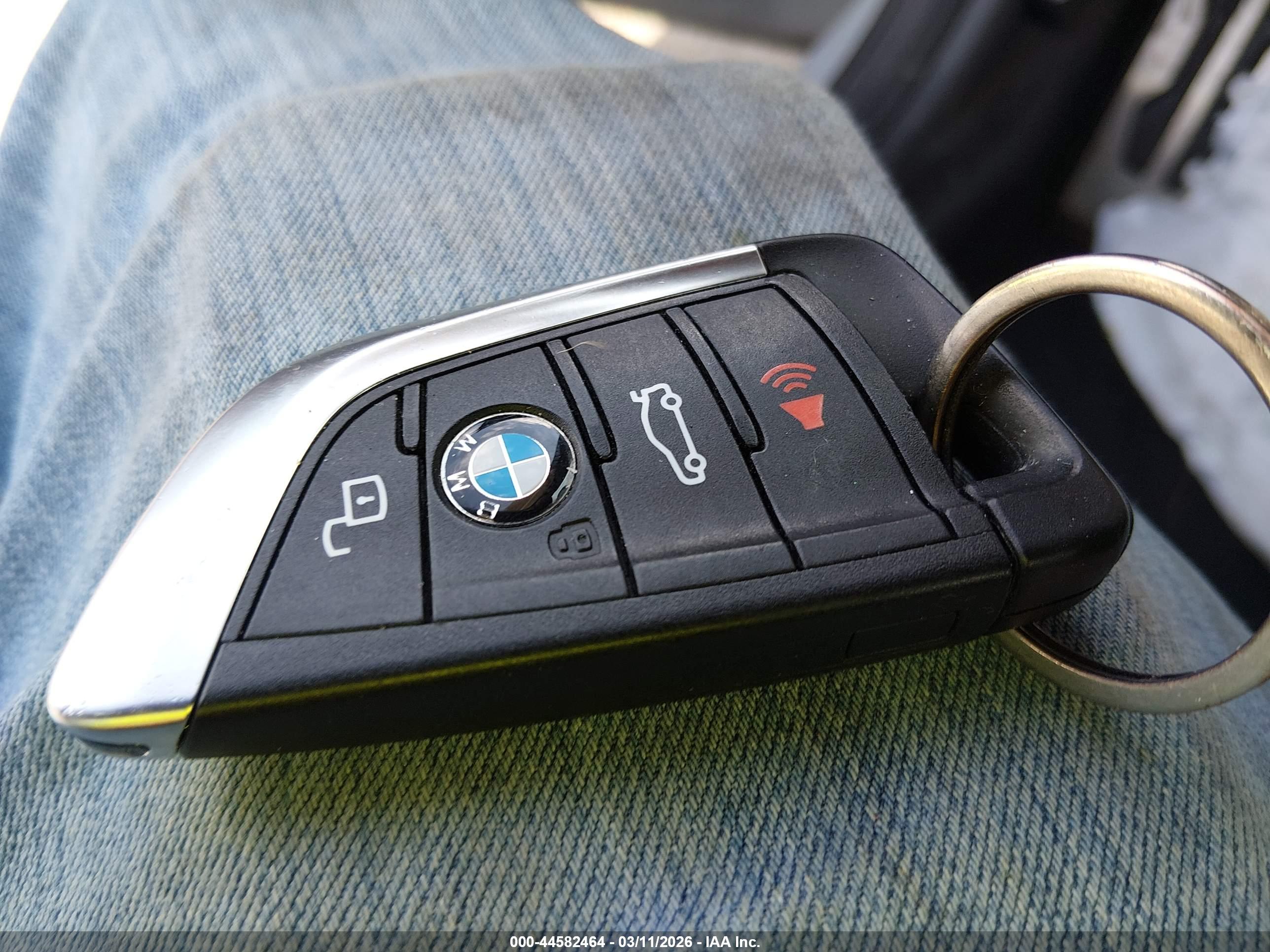 BMW 230 image 11