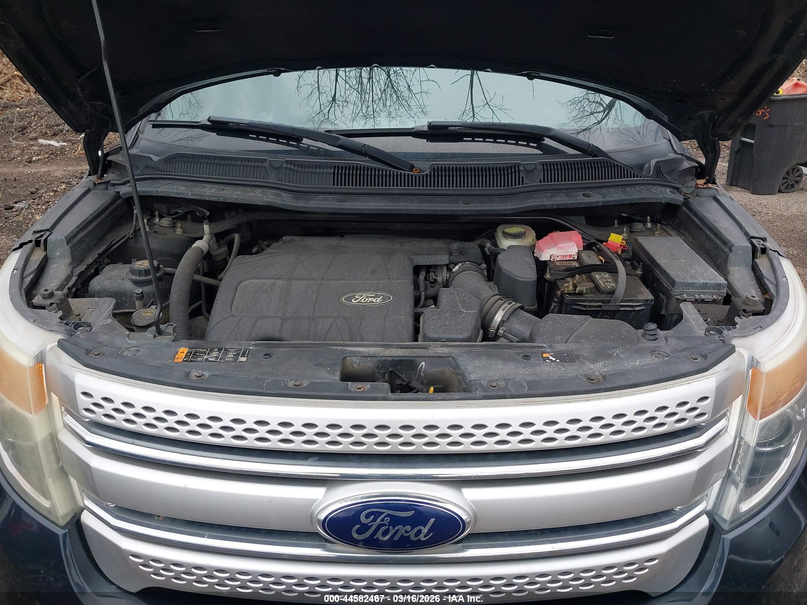 FORD EXPLORER image 10