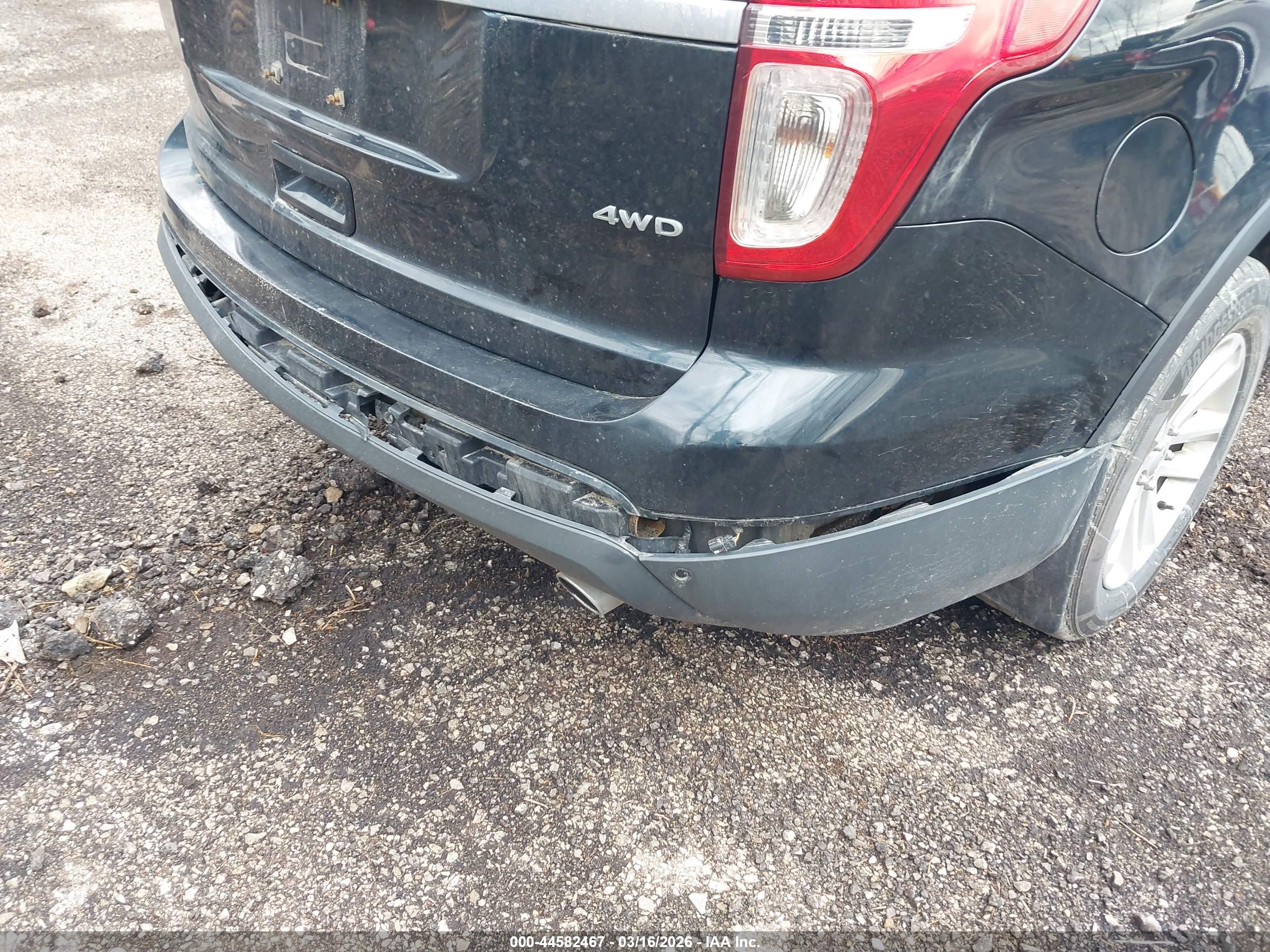 FORD EXPLORER image 6