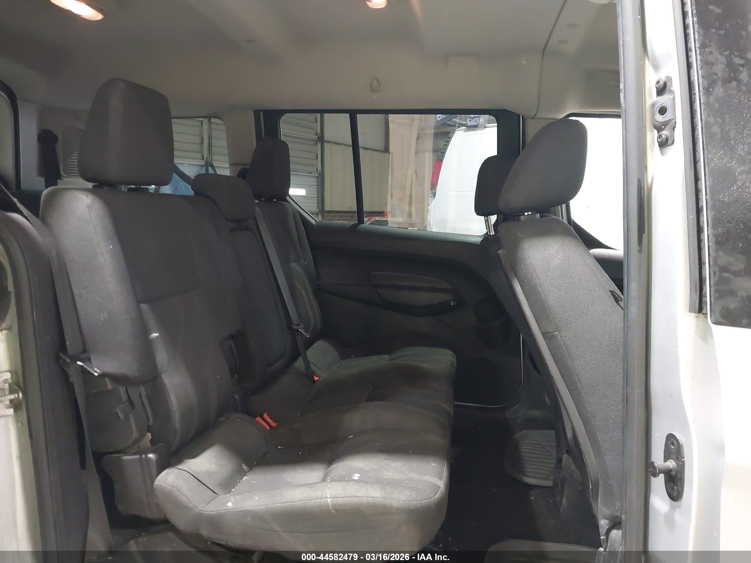 FORD TRANSIT image 8