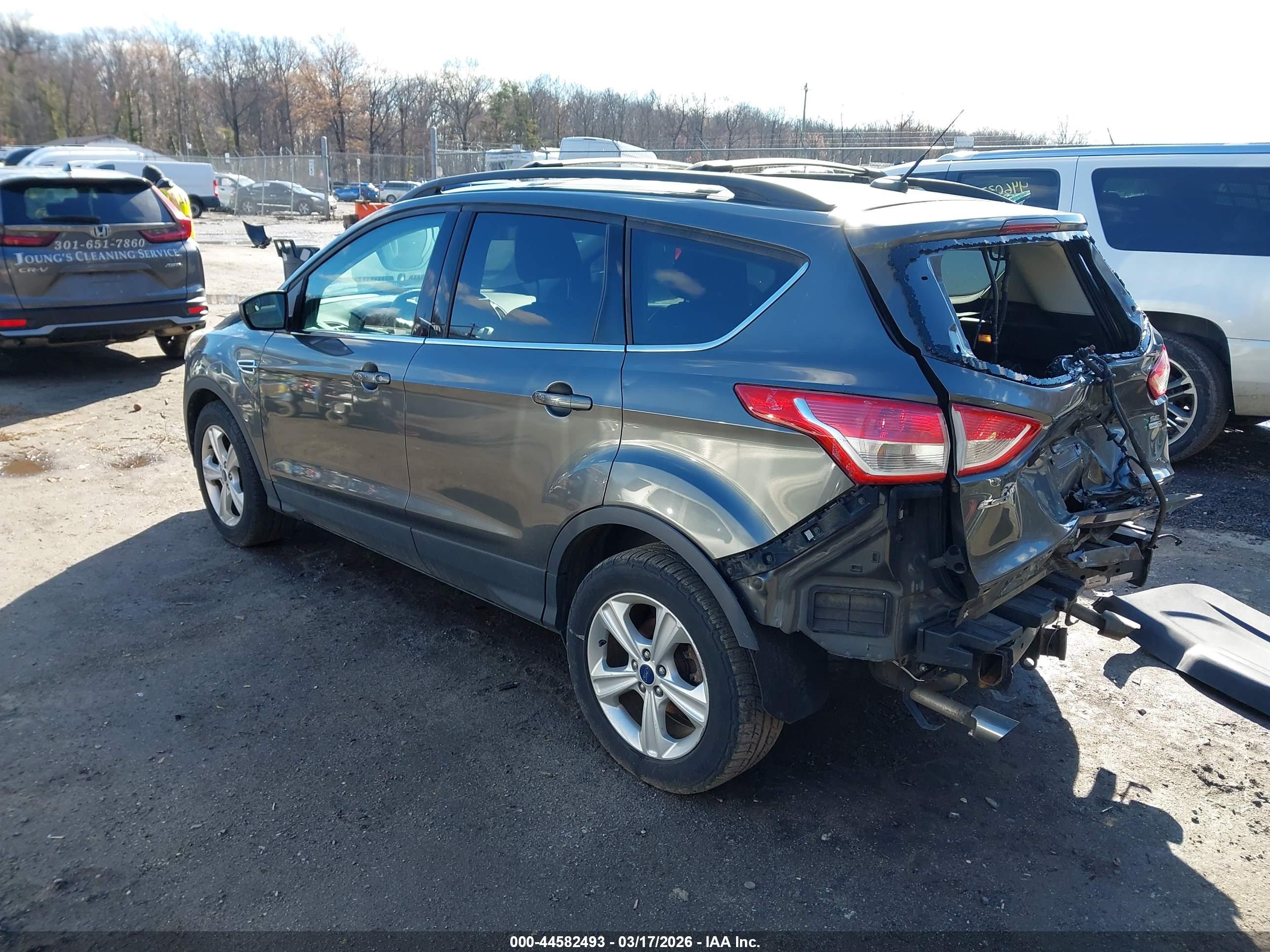 FORD ESCAPE image 3