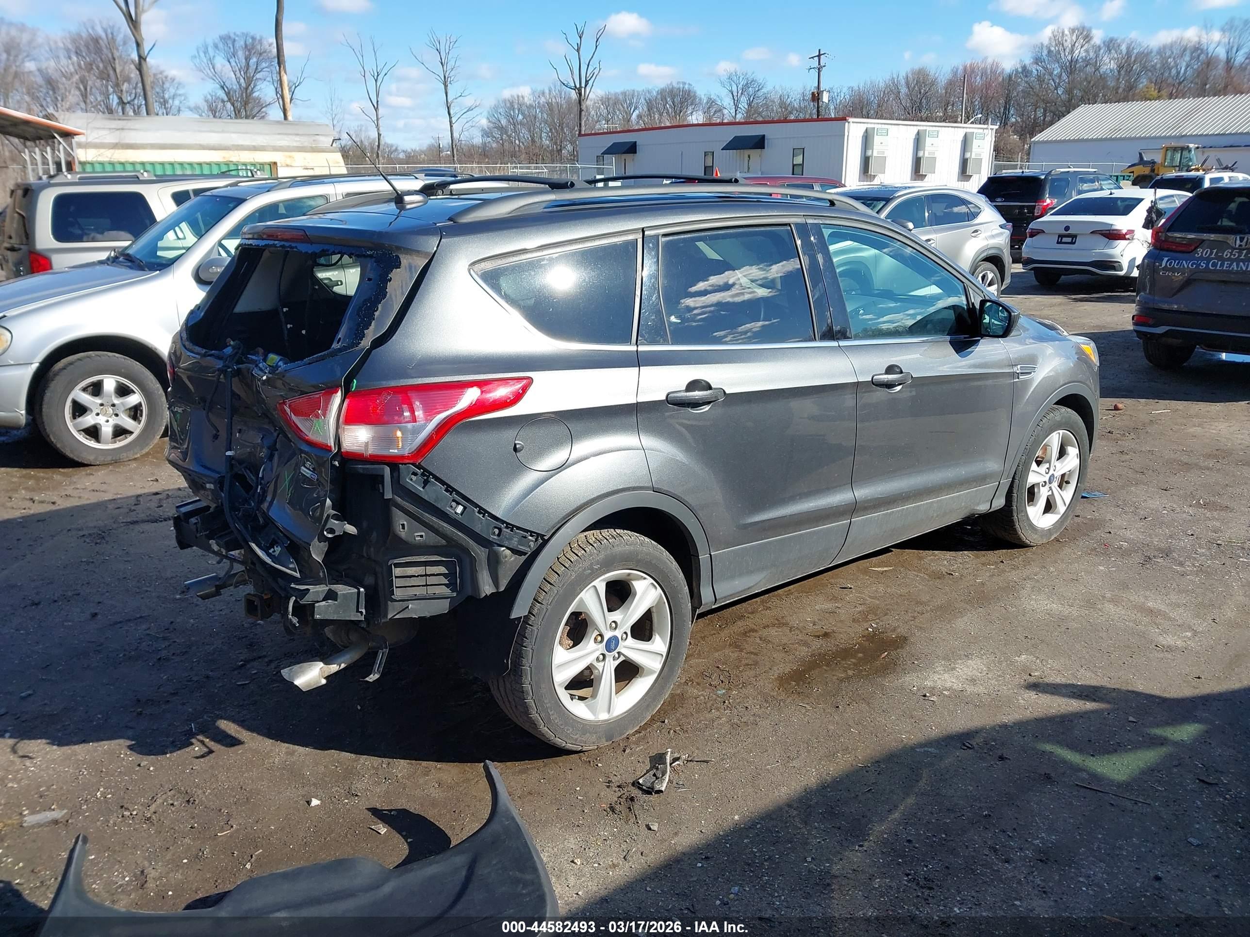 FORD ESCAPE image 4