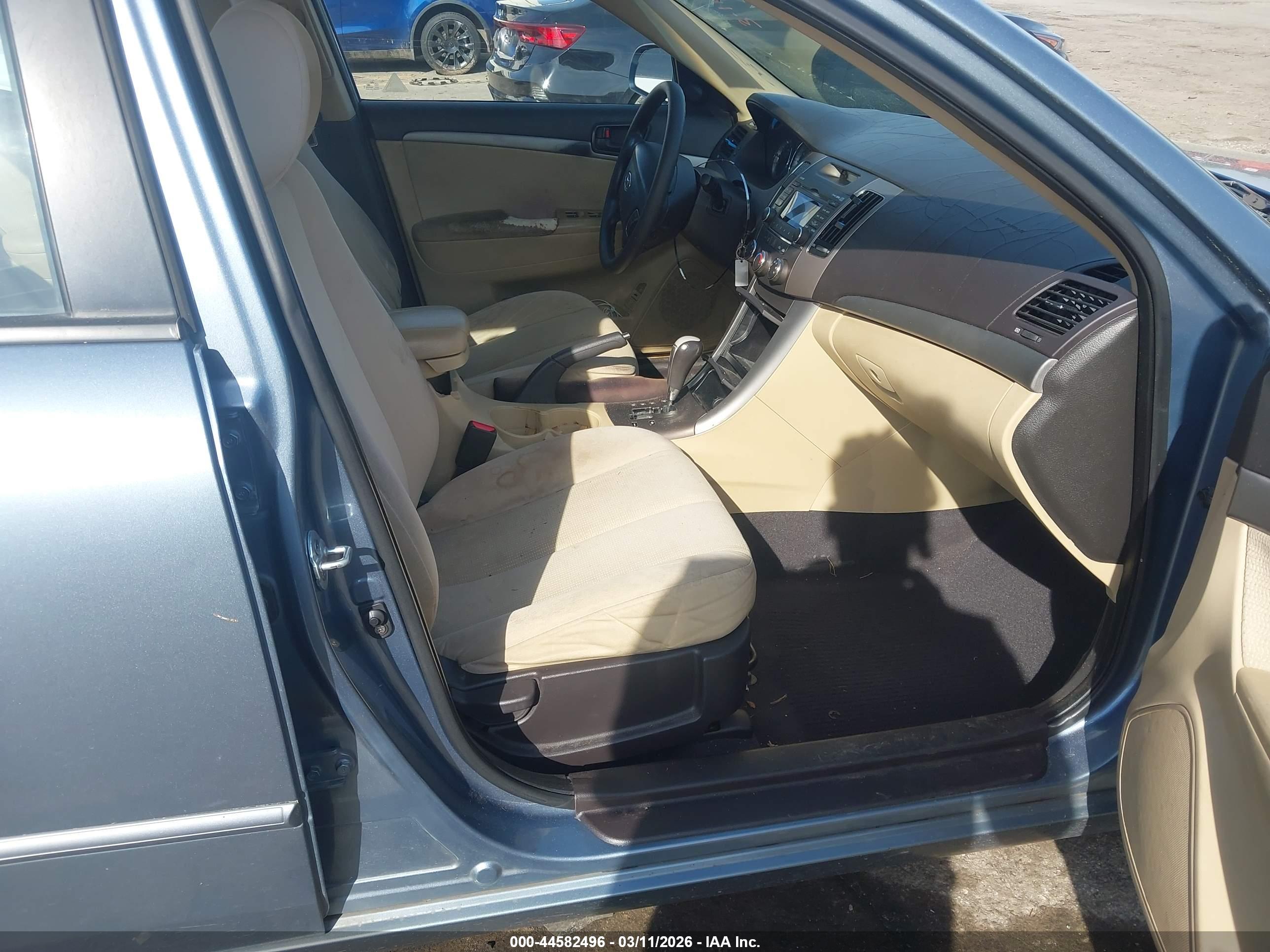 HYUNDAI SONATA image 5