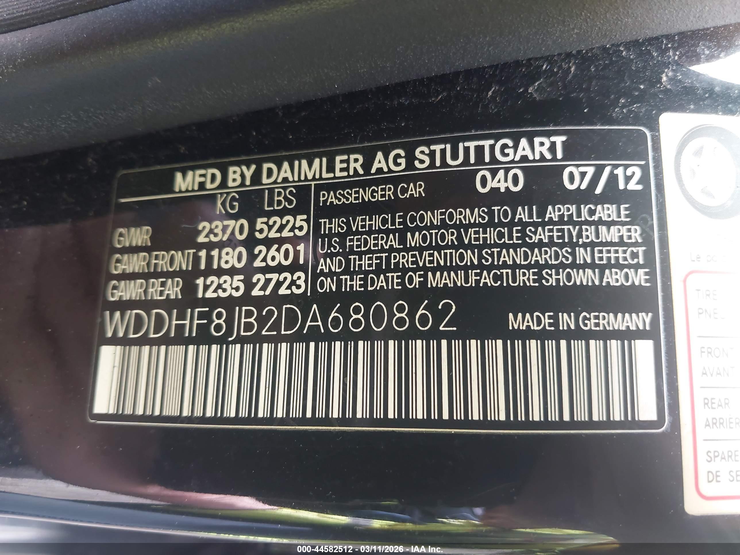 MERCEDES-BENZ E image 9