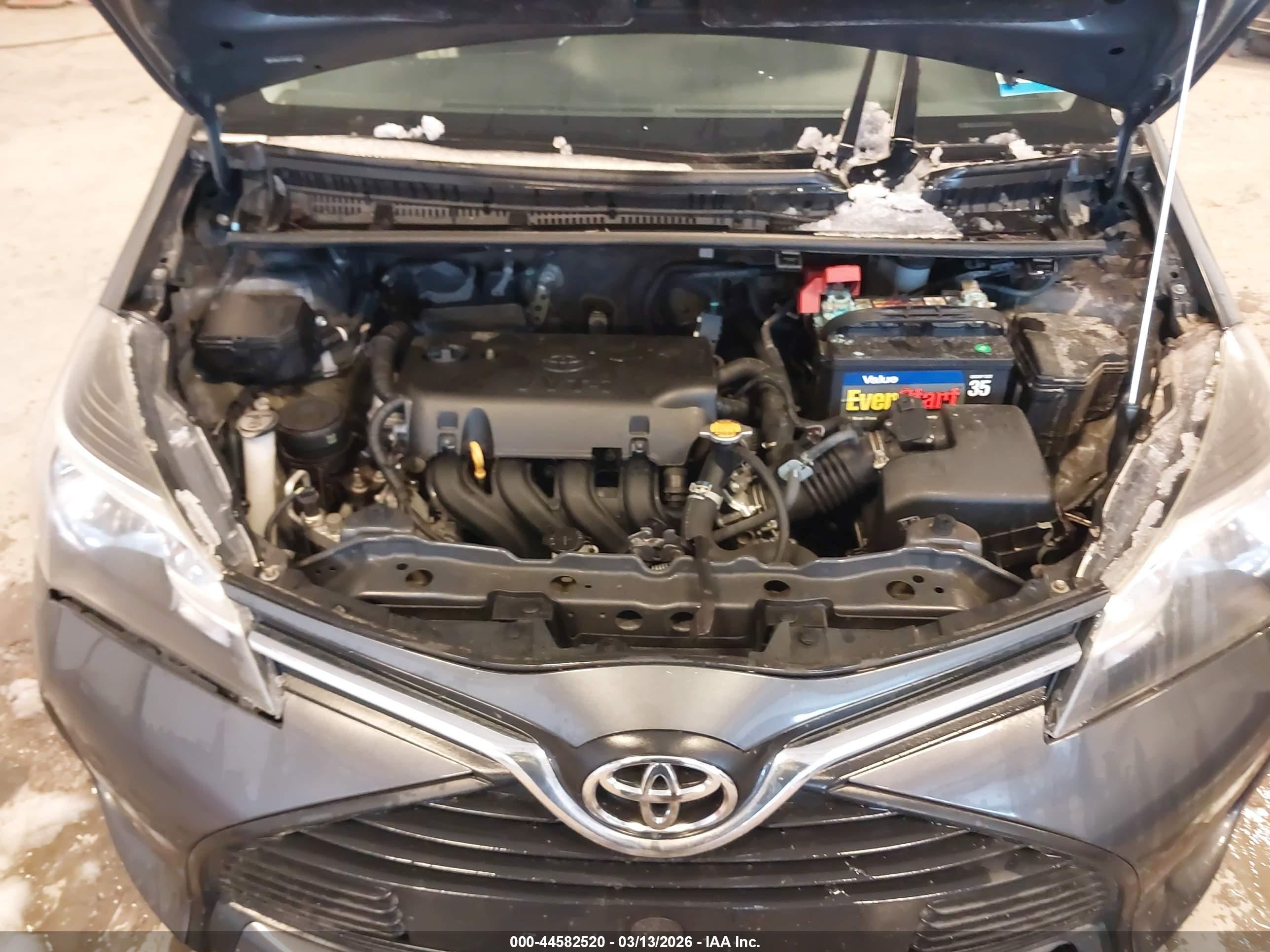 TOYOTA YARIS image 10