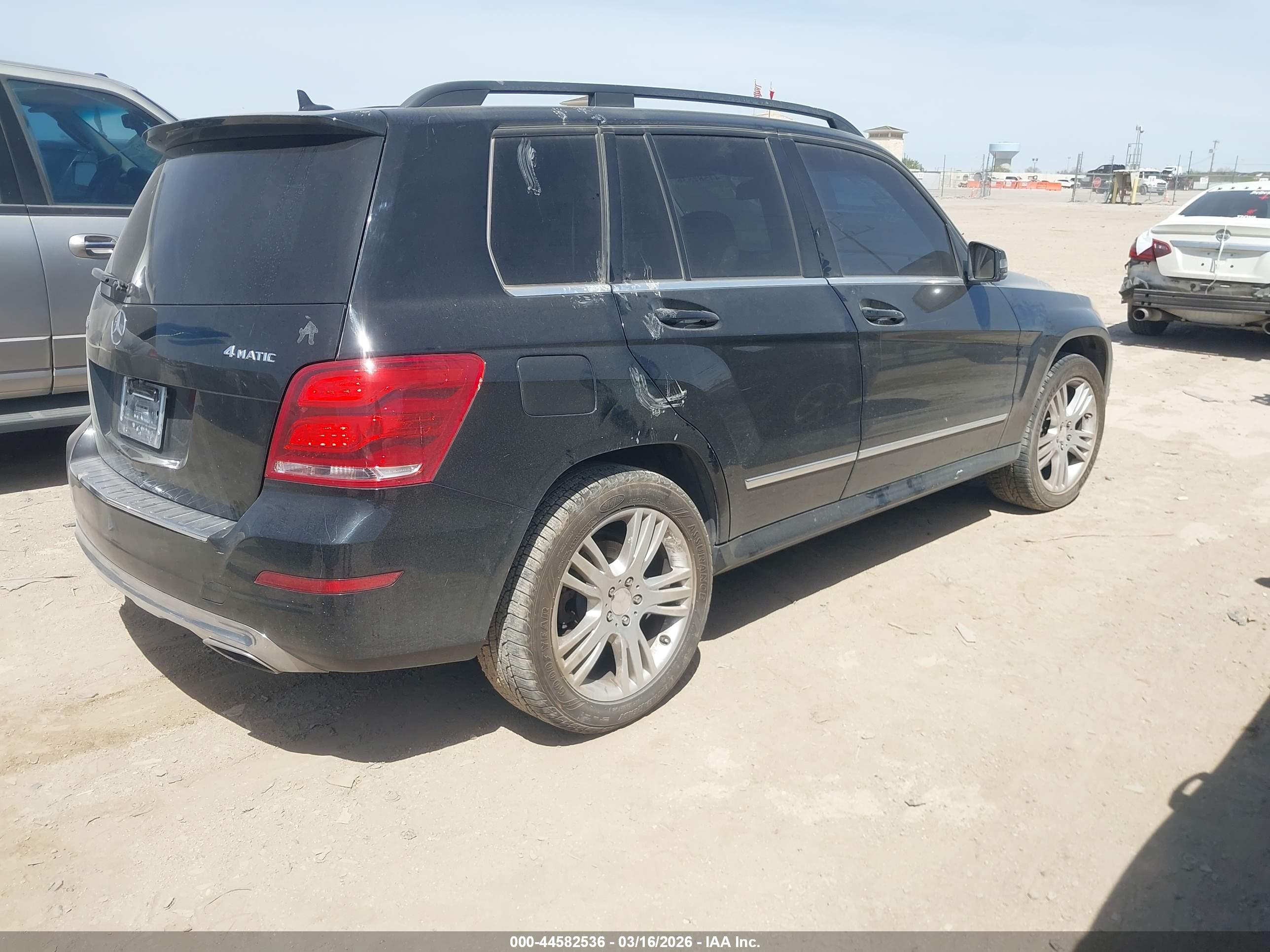 MERCEDES-BENZ GLK image 4