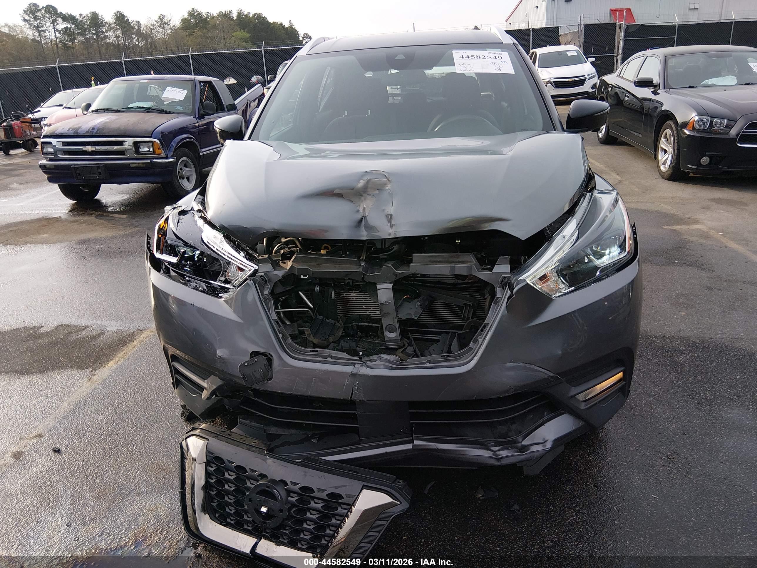NISSAN KICKS image 6