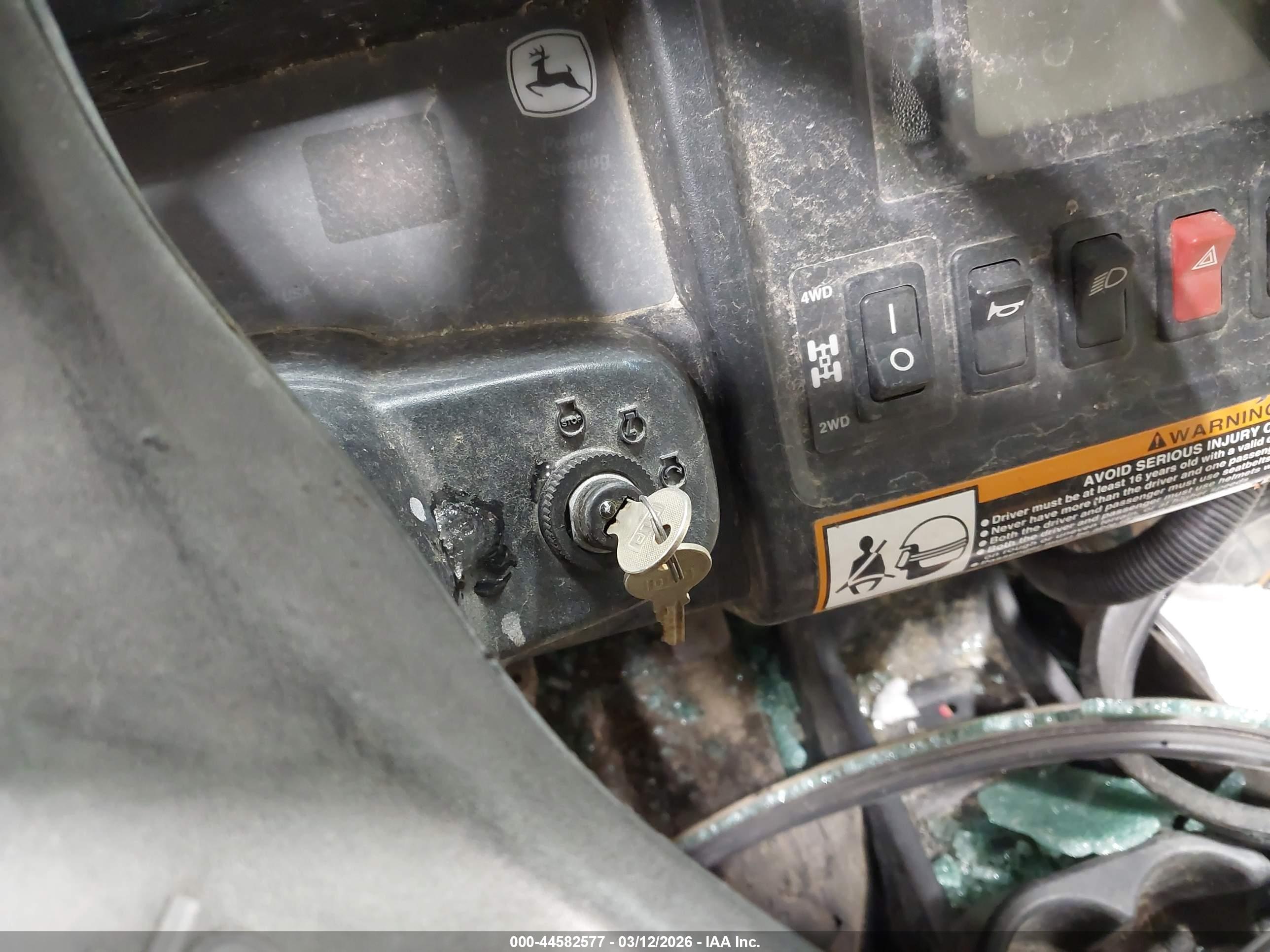 JOHN DEERE image 11