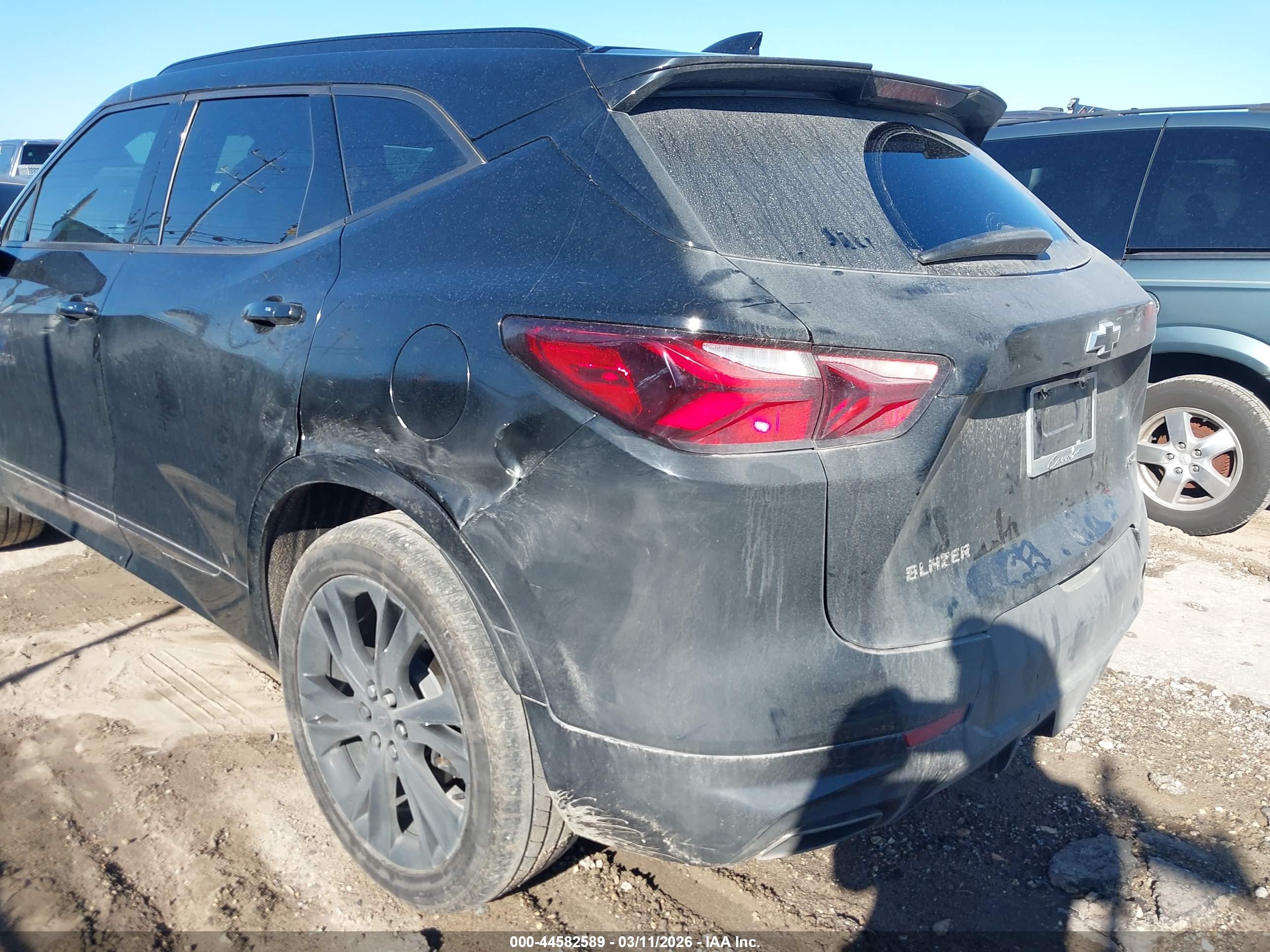 CHEVROLET BLAZER image 6
