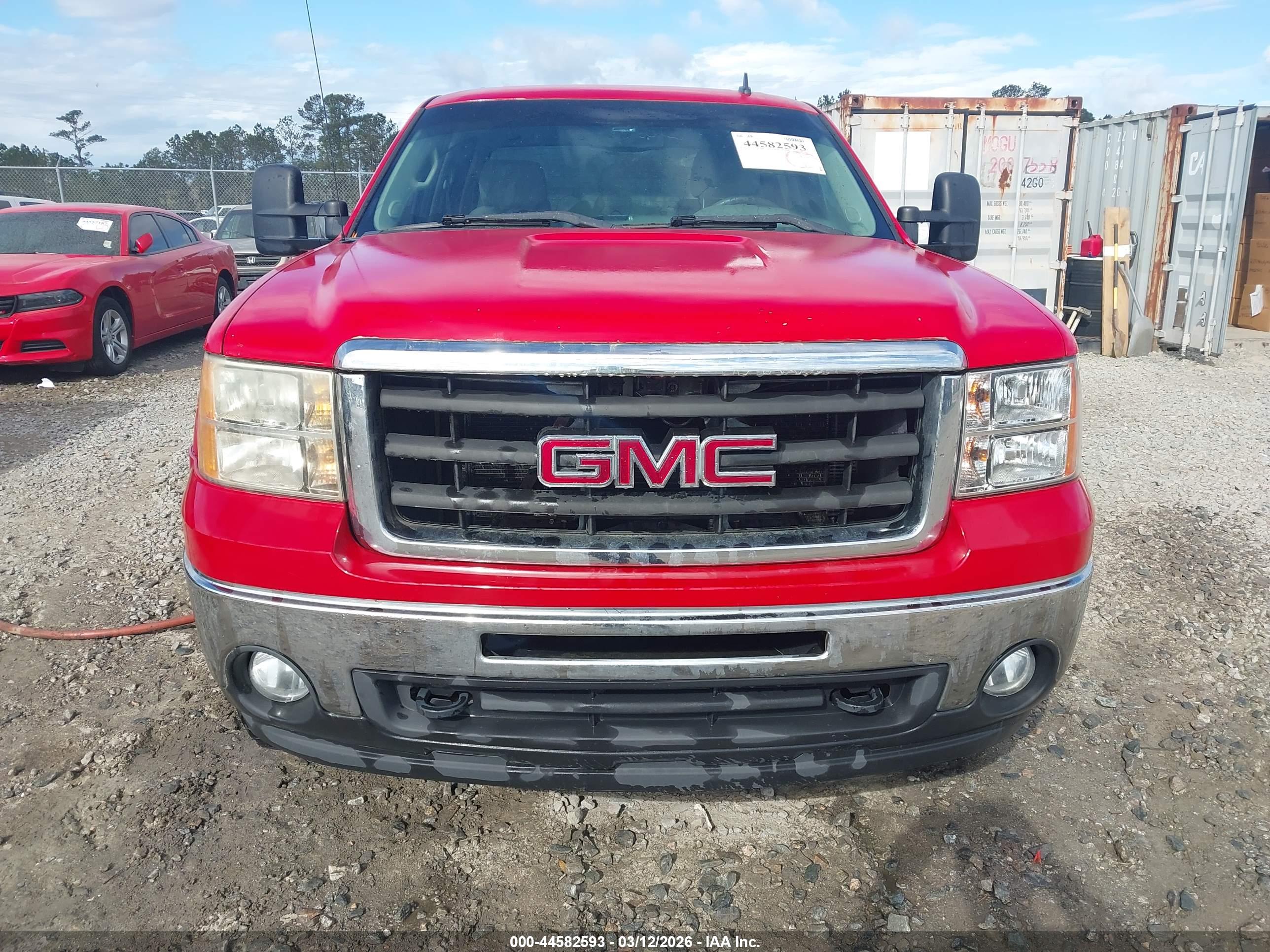 GMC SIERRA image 6