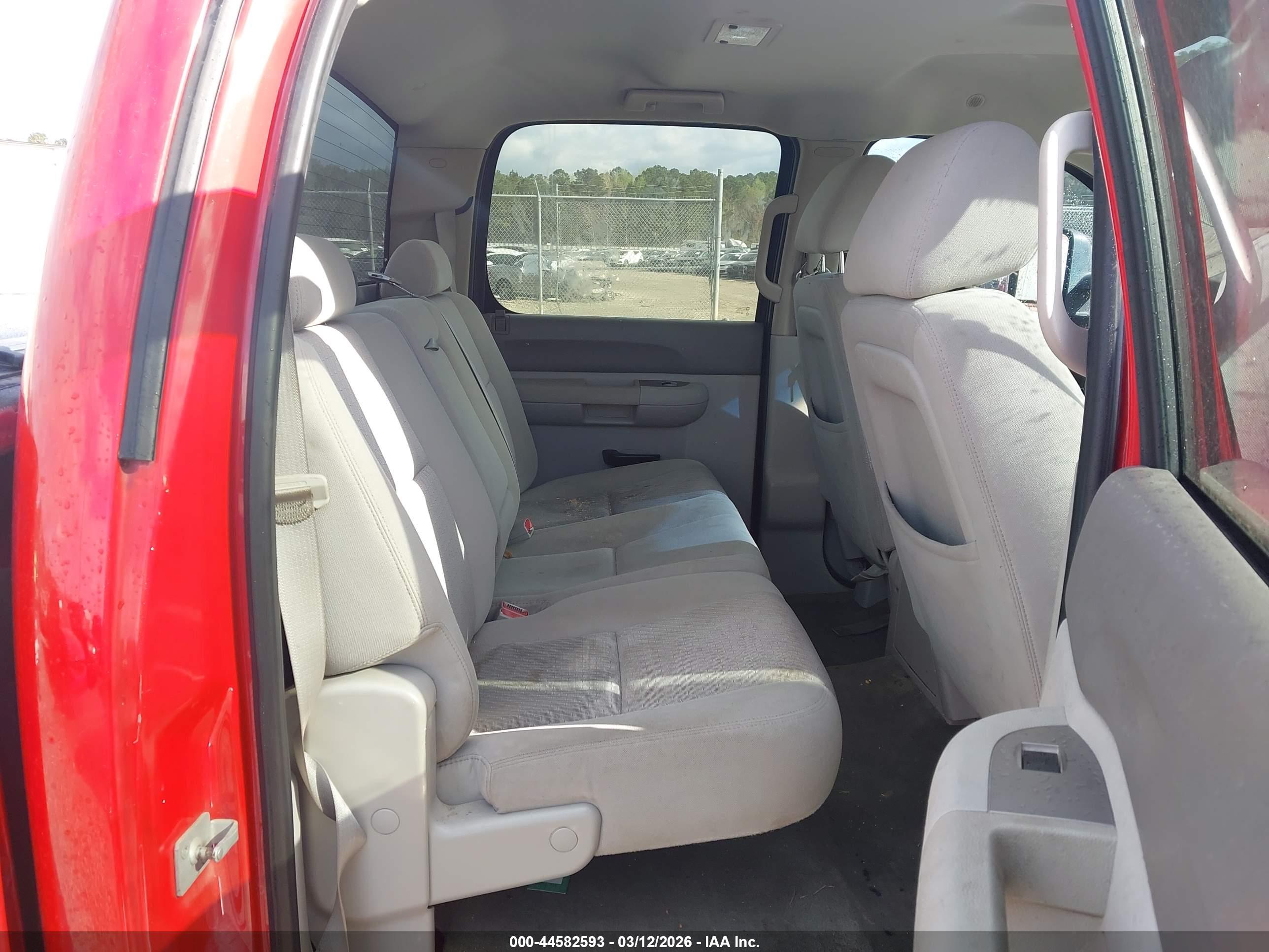 GMC SIERRA image 8