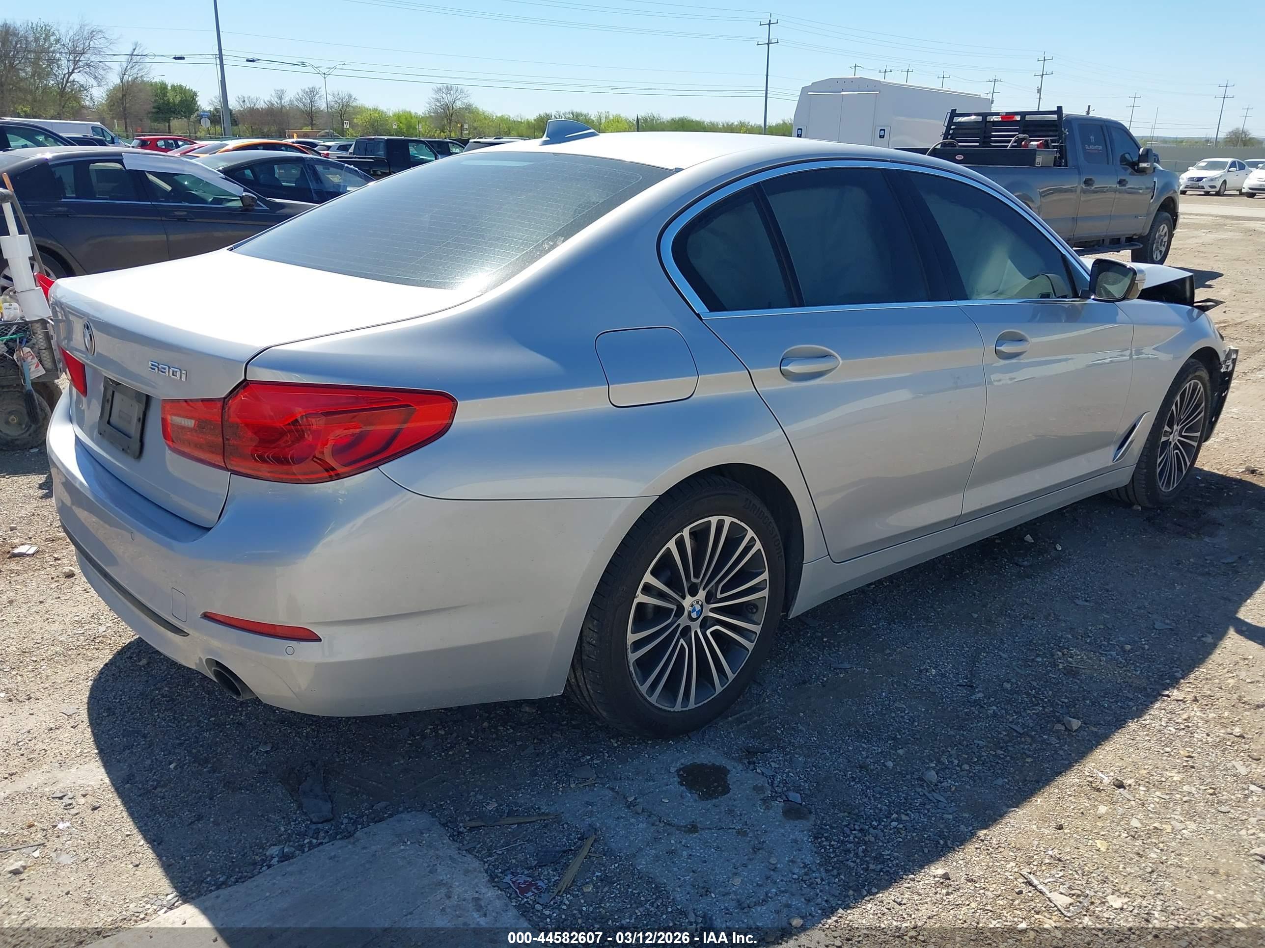 BMW 530I image 4