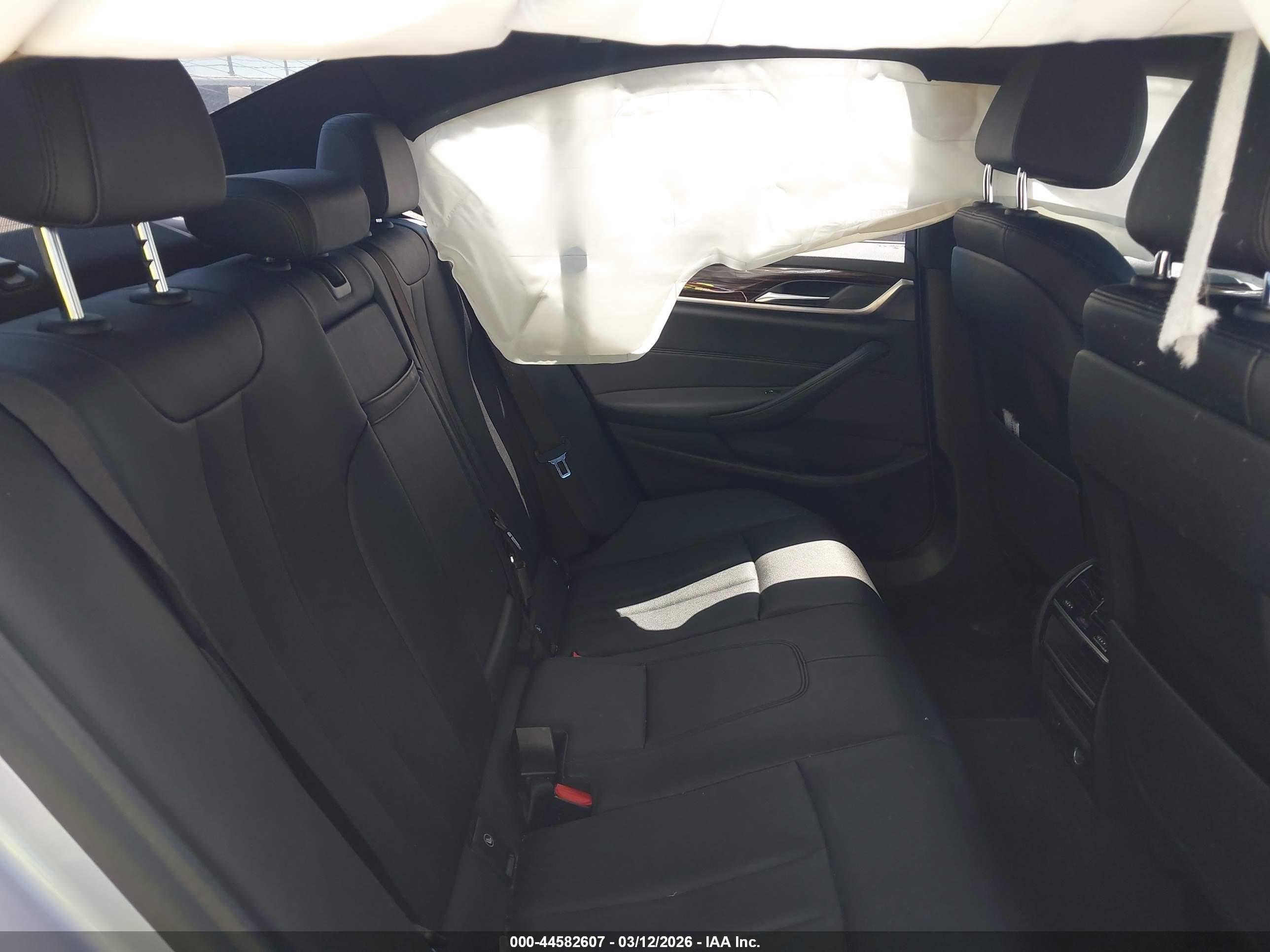 BMW 530I image 8