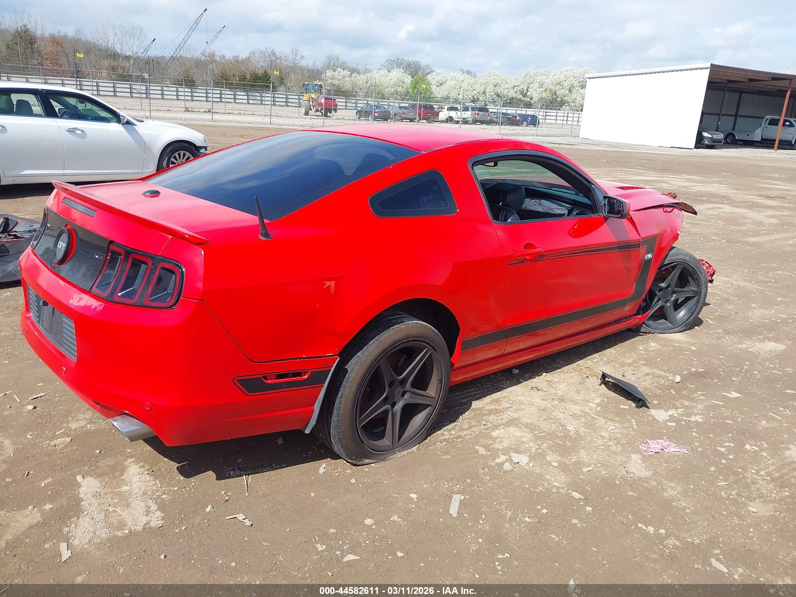 FORD MUSTANG image 4