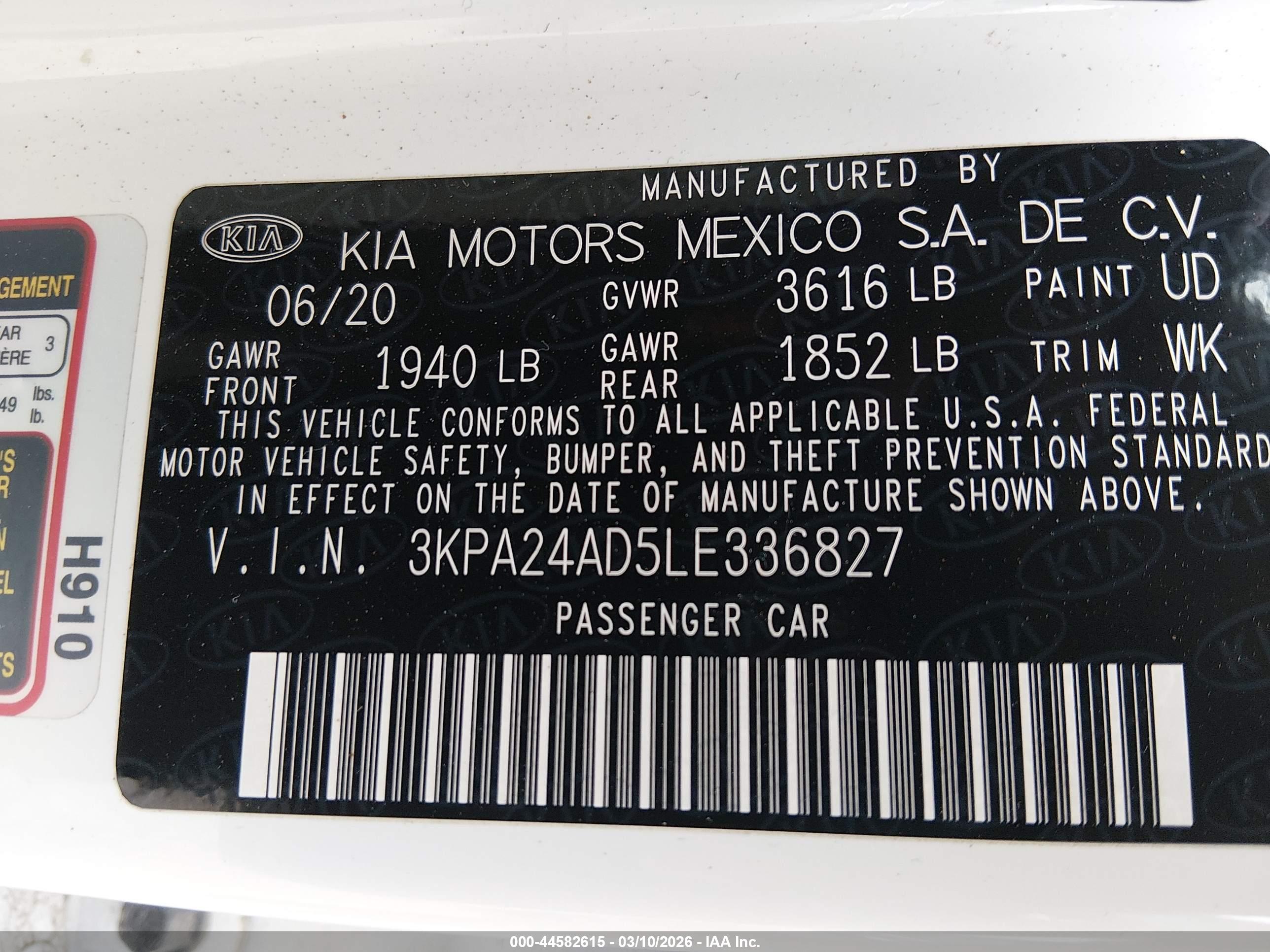 KIA RIO image 9