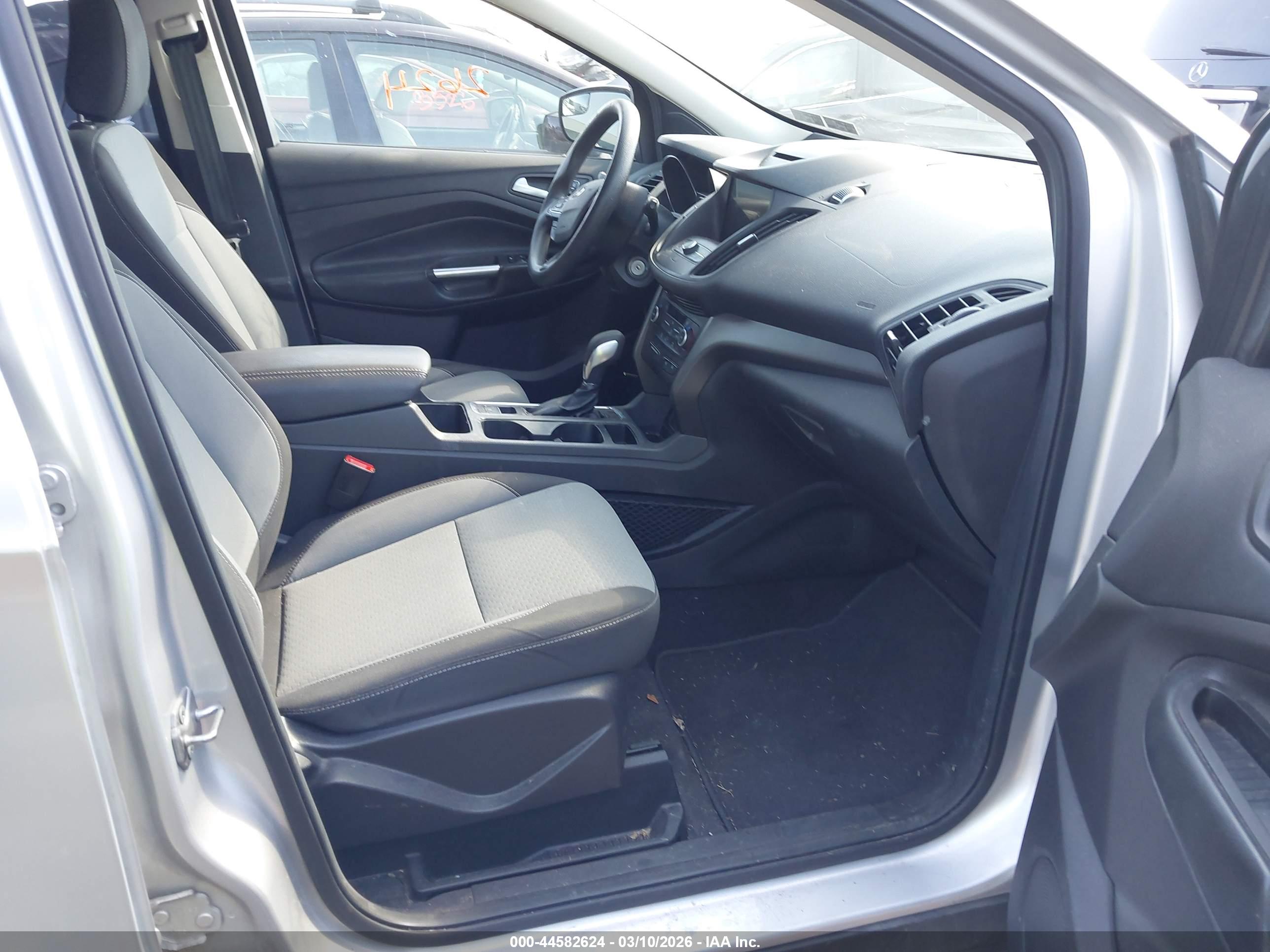 FORD ESCAPE image 5