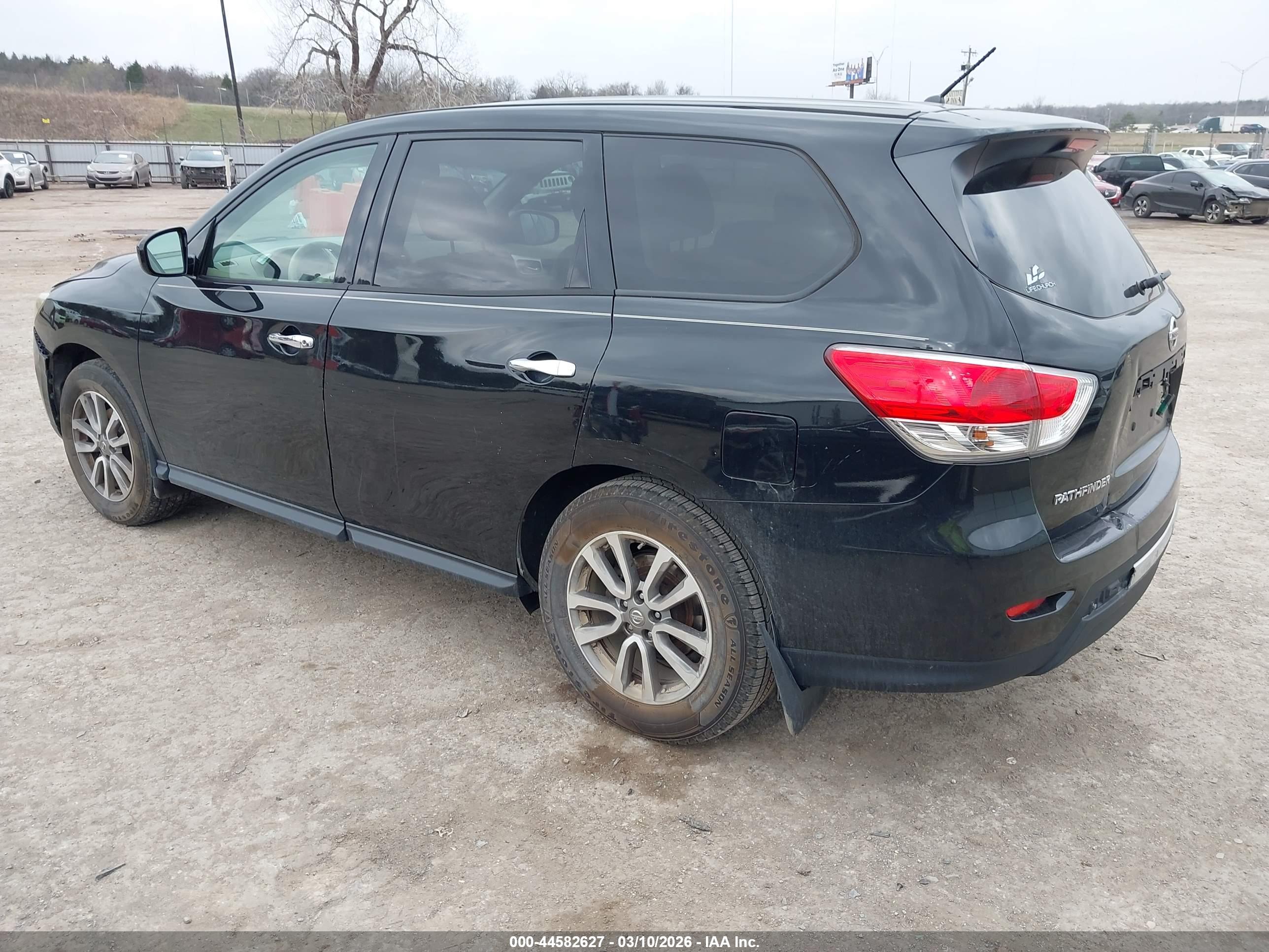 NISSAN PATHFINDER image 3