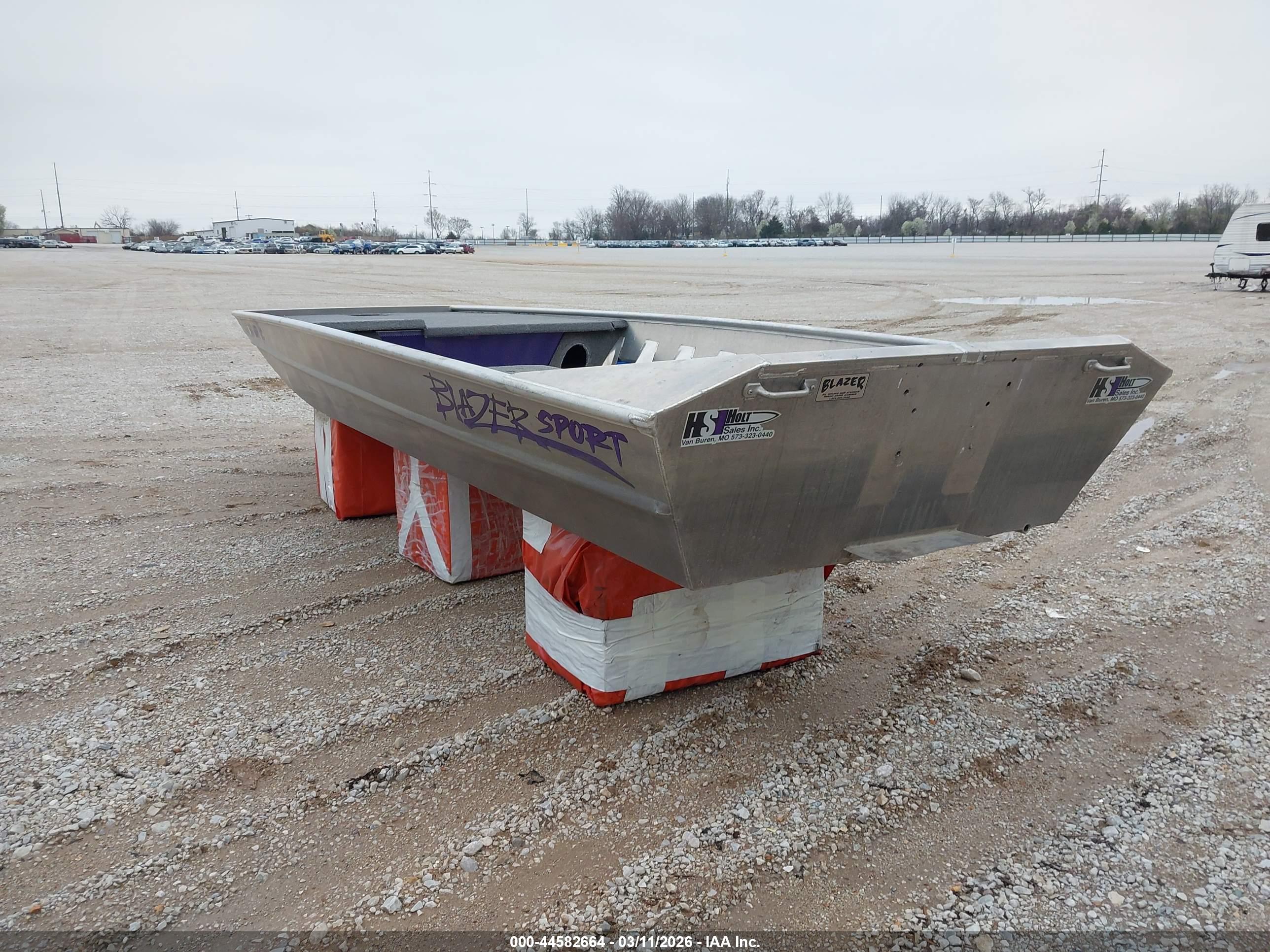 BLAZER BOAT image 3