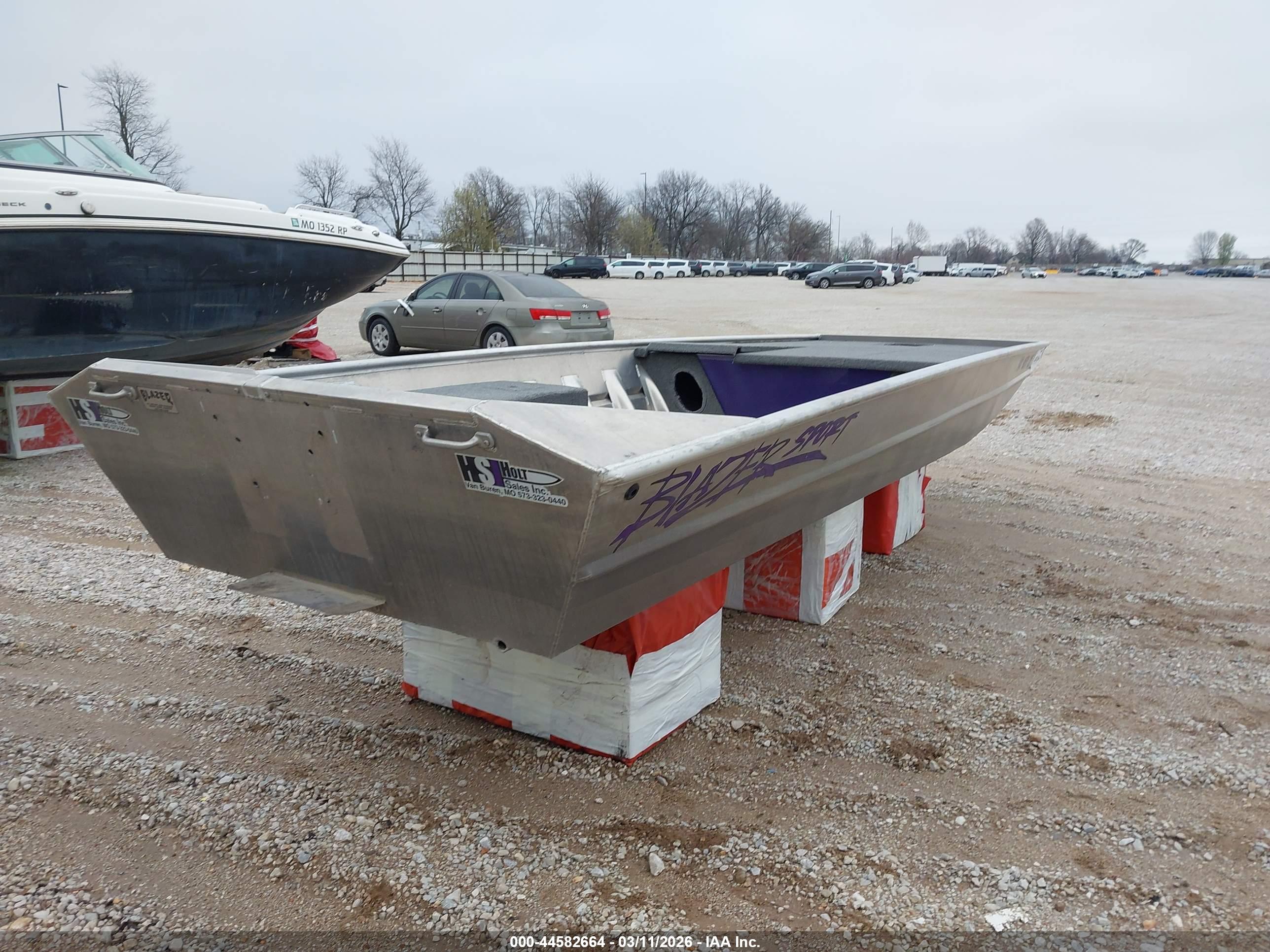 BLAZER BOAT image 4