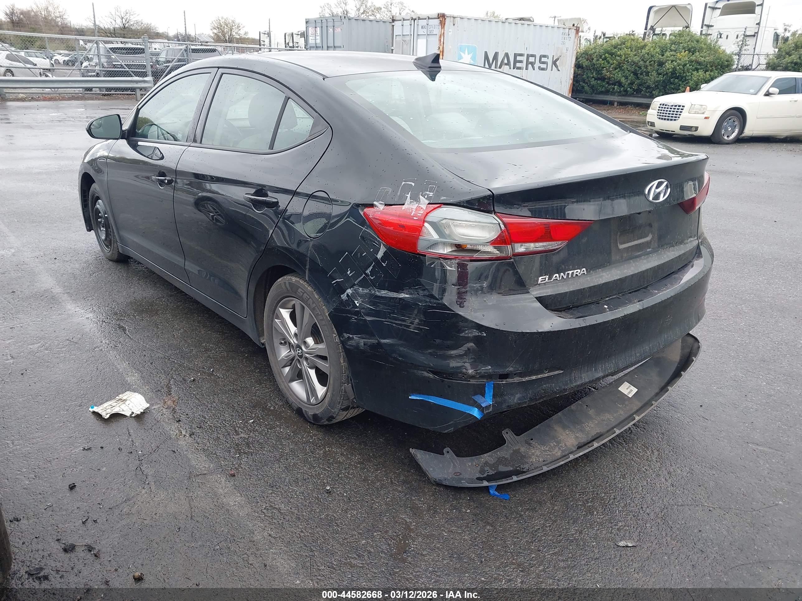HYUNDAI ELANTRA image 3