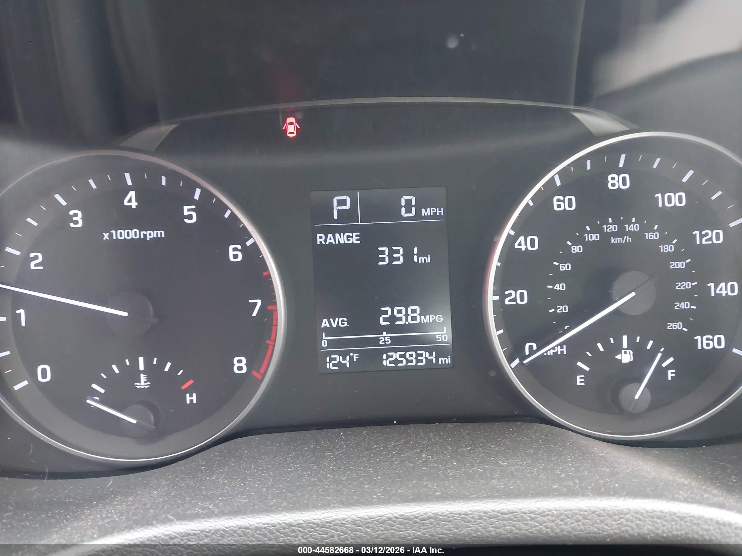 HYUNDAI ELANTRA image 7