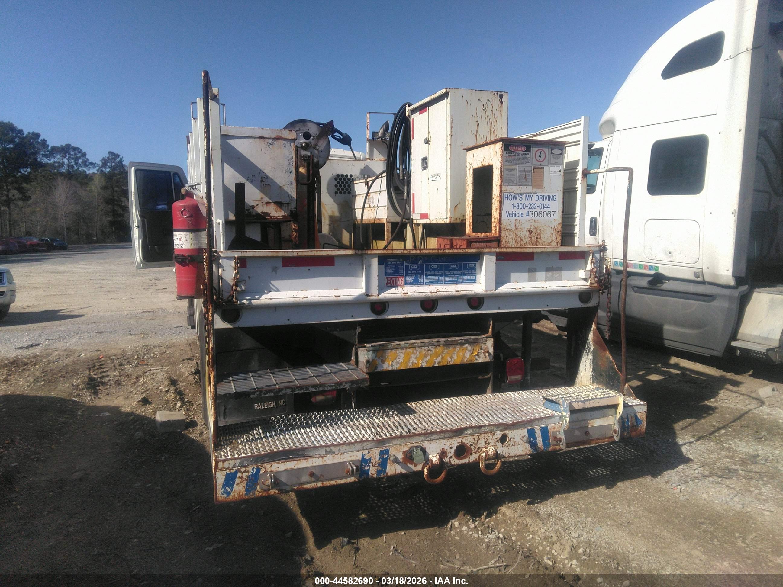 INTERNATIONAL 7000 image 8