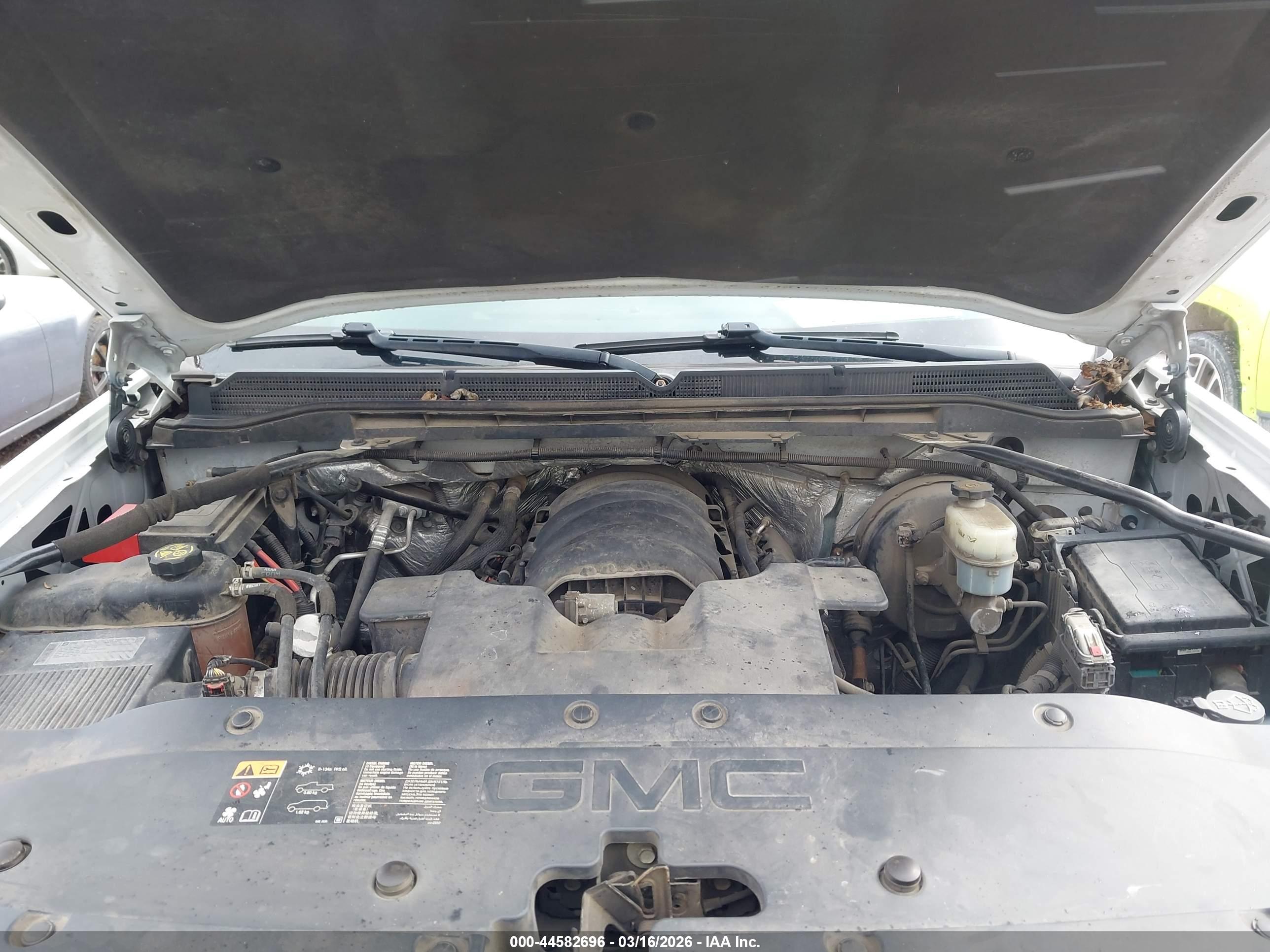 GMC SIERRA image 10