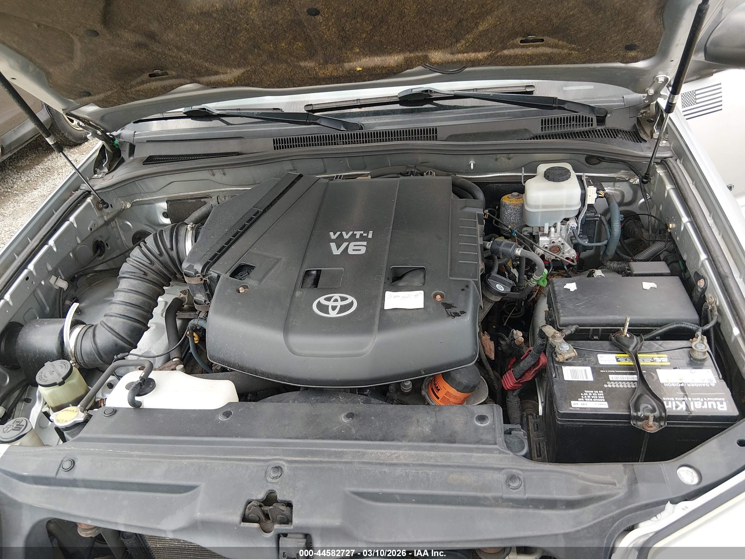 TOYOTA 4RUNNER image 10